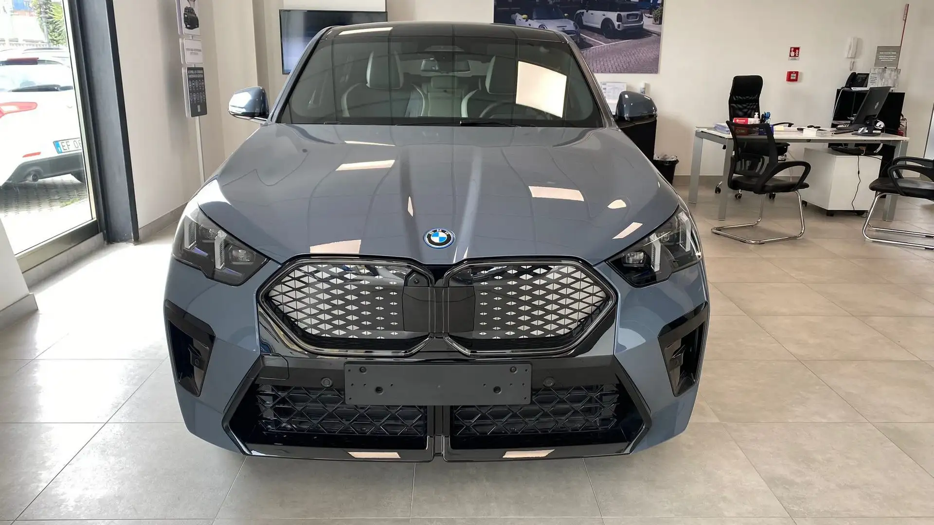 BMW iX2 xDrive30 - 2