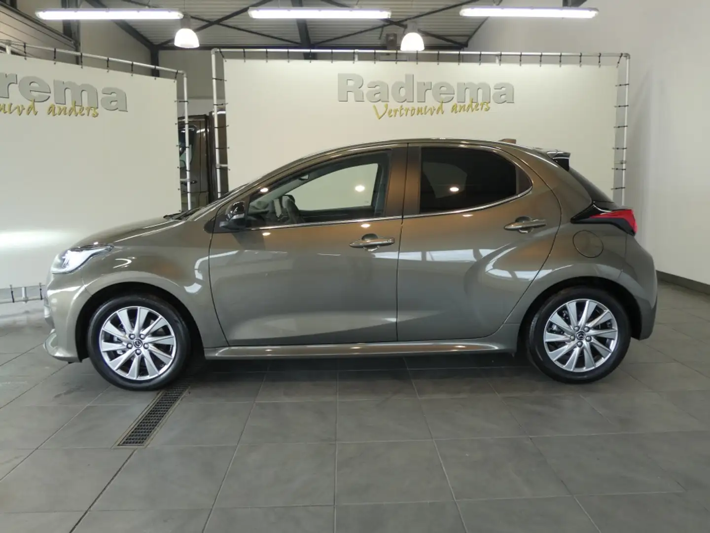 Mazda 2 Hybrid 1.5 Select Autom Camera - 2