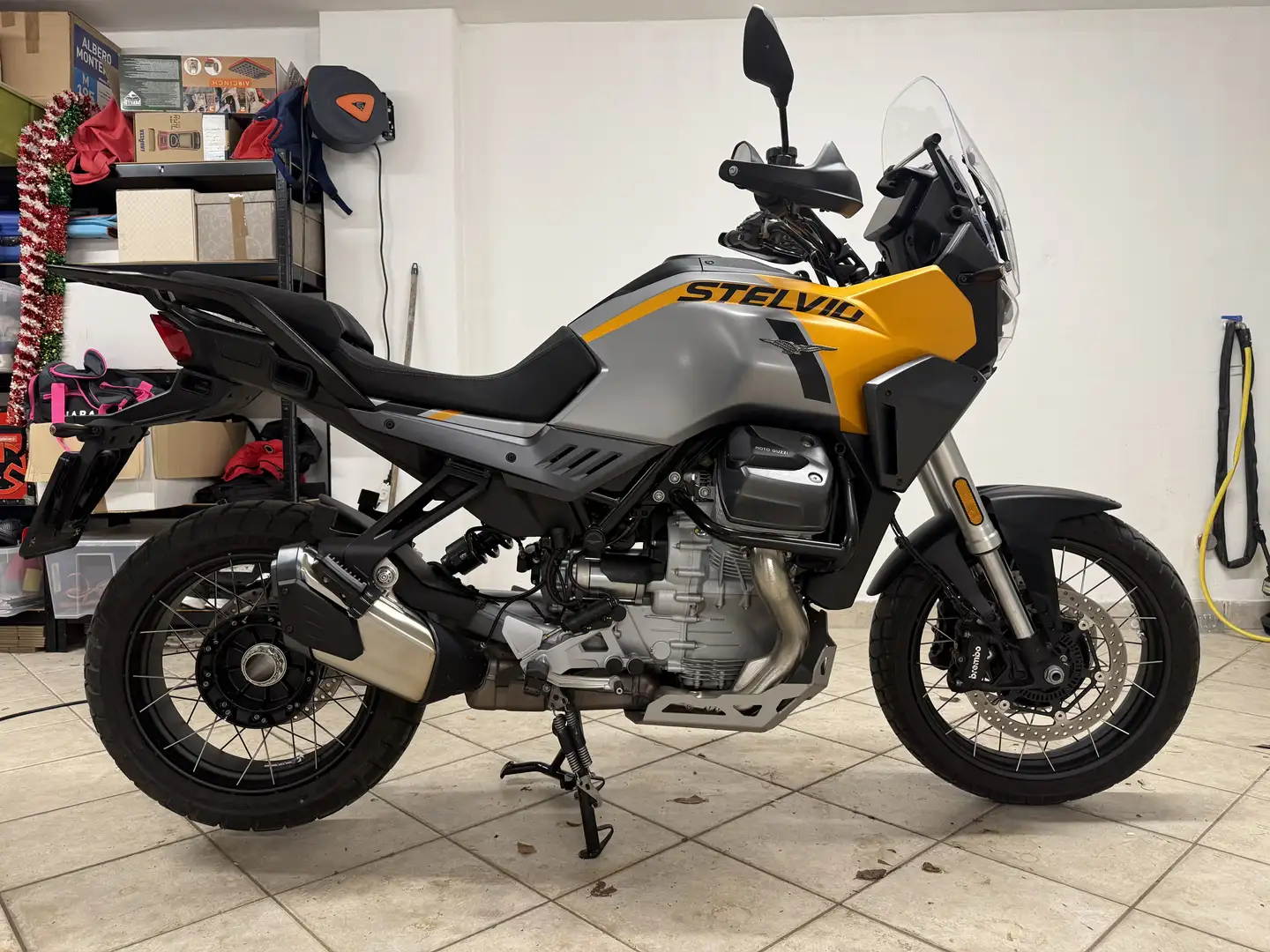 Moto Guzzi Stelvio Tris Valigie incluse - 2