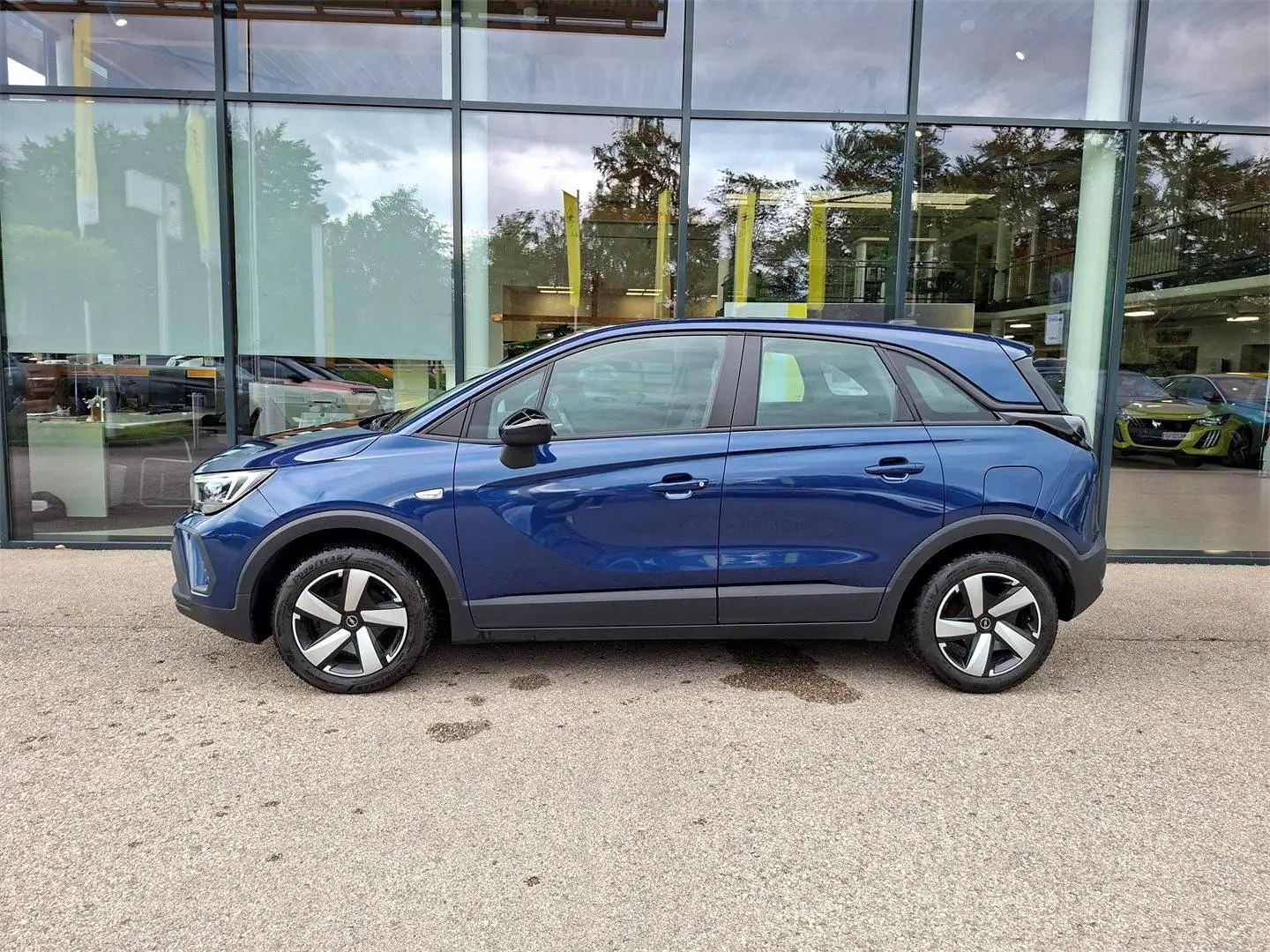 Opel Crossland Busin.Edition 1,2 83PS 6G Blau - 2