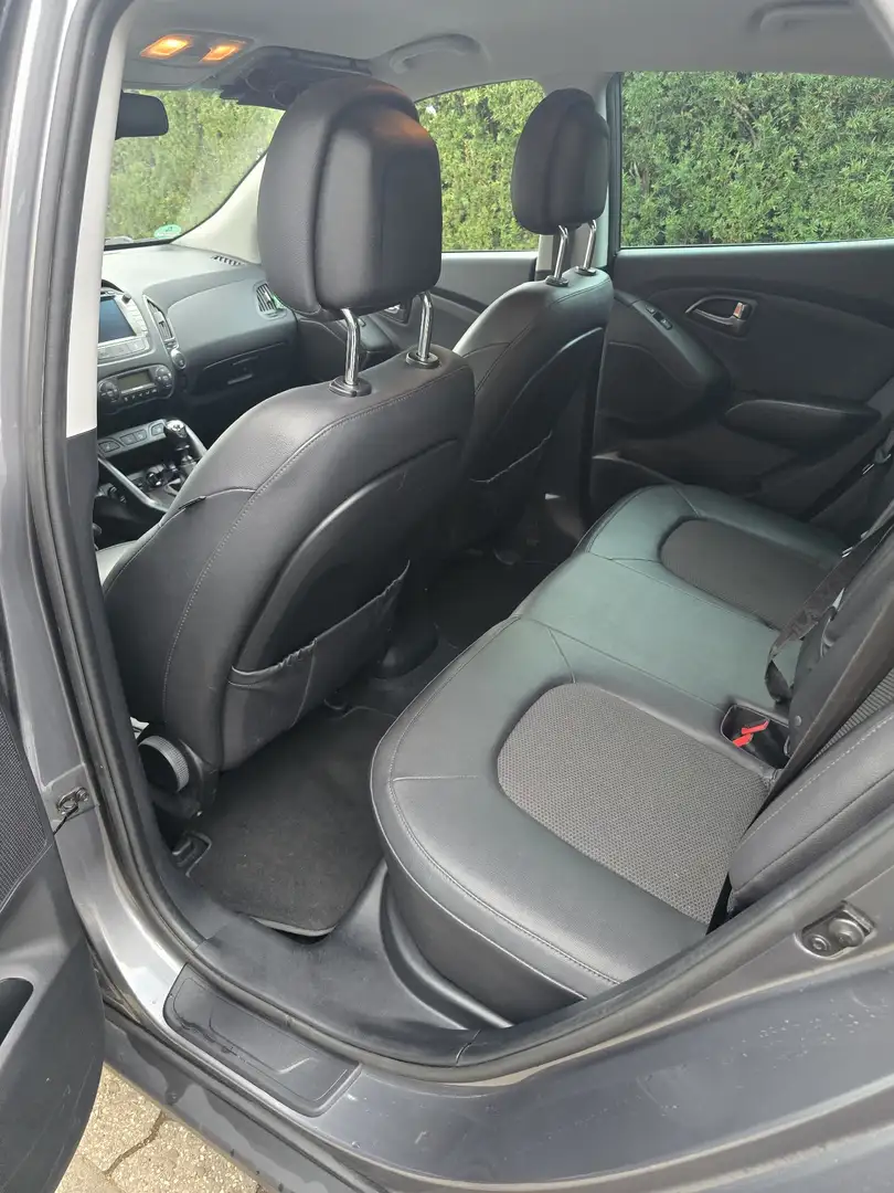 Hyundai iX35 Style 4WD  IX35 CRDi Grau - 2