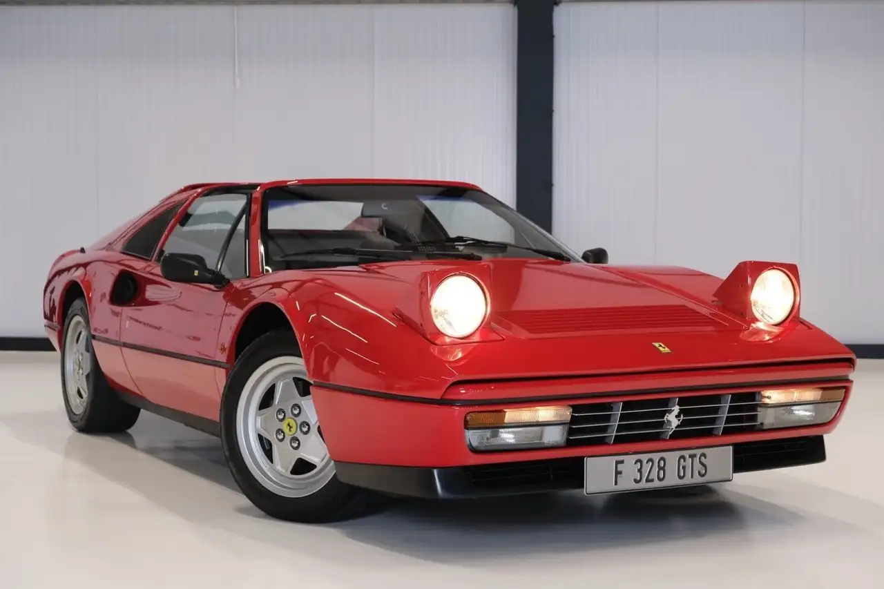 Ferrari 328 GTS V8 3.2 270ch / 24 918 km d'origine, foto 3