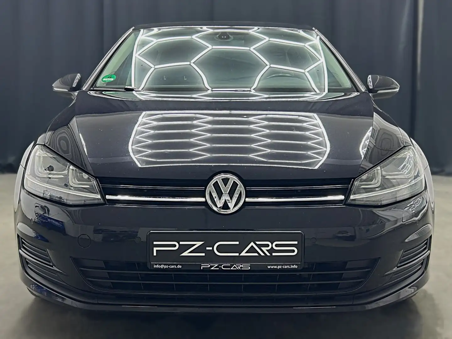 Volkswagen Golf VII Lim Allrad|LED|XL-Navi|PDC|MassageLeder Noir - 2