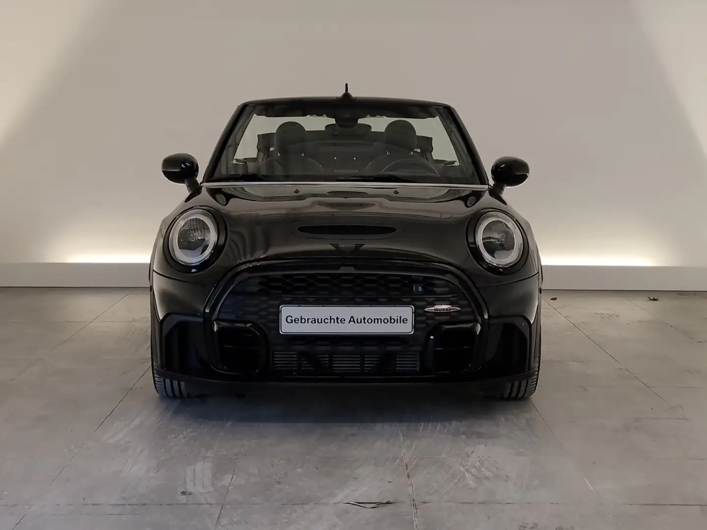 MINI Cooper S Cabrio Navi/LED/HuD/RFK/HarmKar/KomfZg Navi/LED/HuD/RFK/H Schwarz - 2