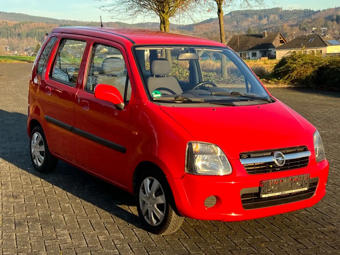 Opel Agila Edition Tüv NEU ohne Mängel 8-fach bereift Červená - 1