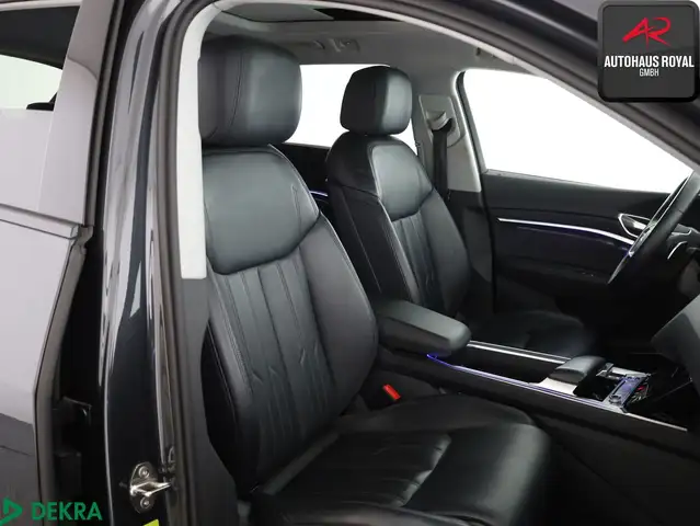 Audi E-Tron view 10