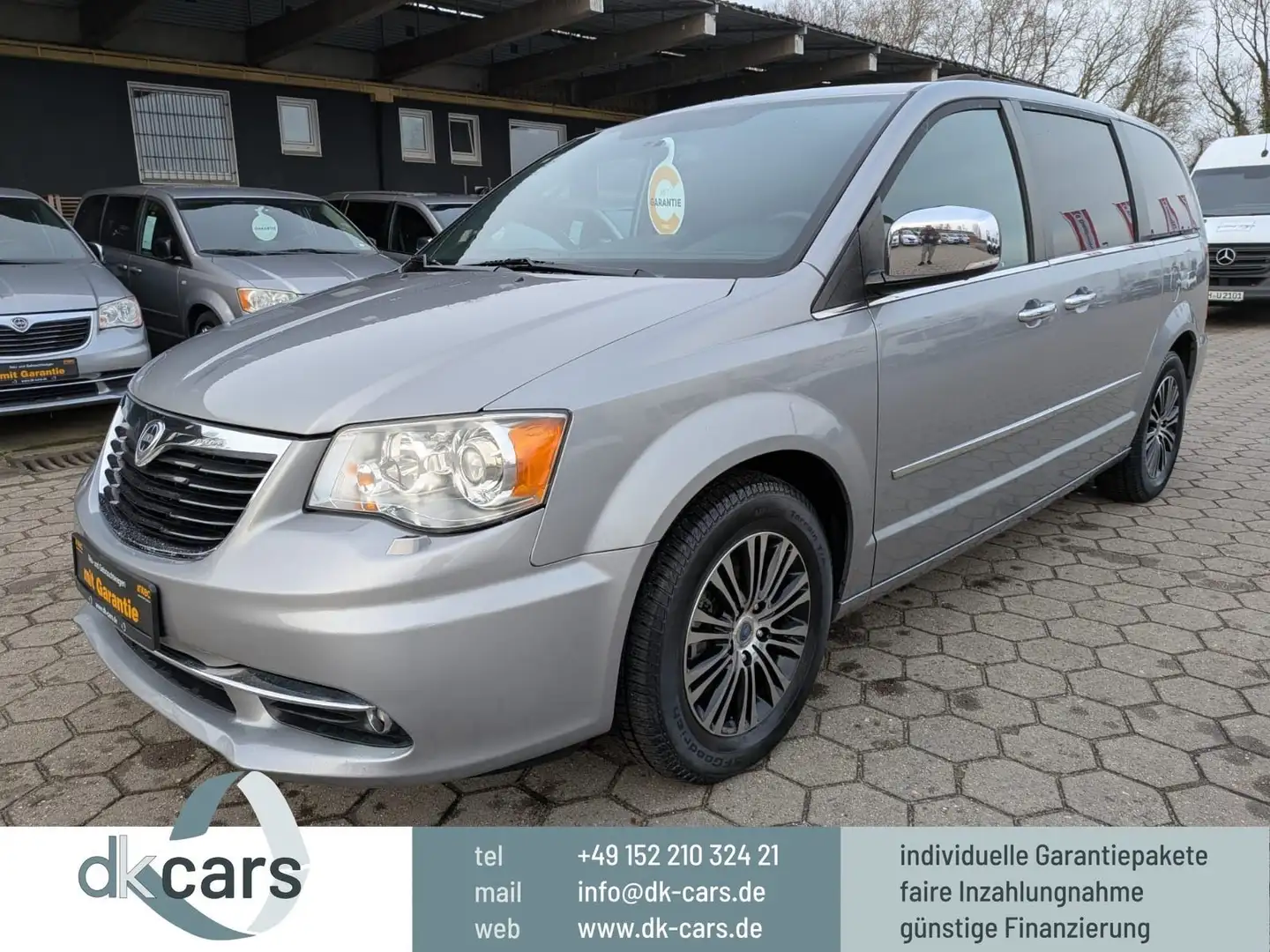 Lancia Voyager S 2.8 CRD 7-Sitze DVD TÜV Neu+Garantie Silber - 1