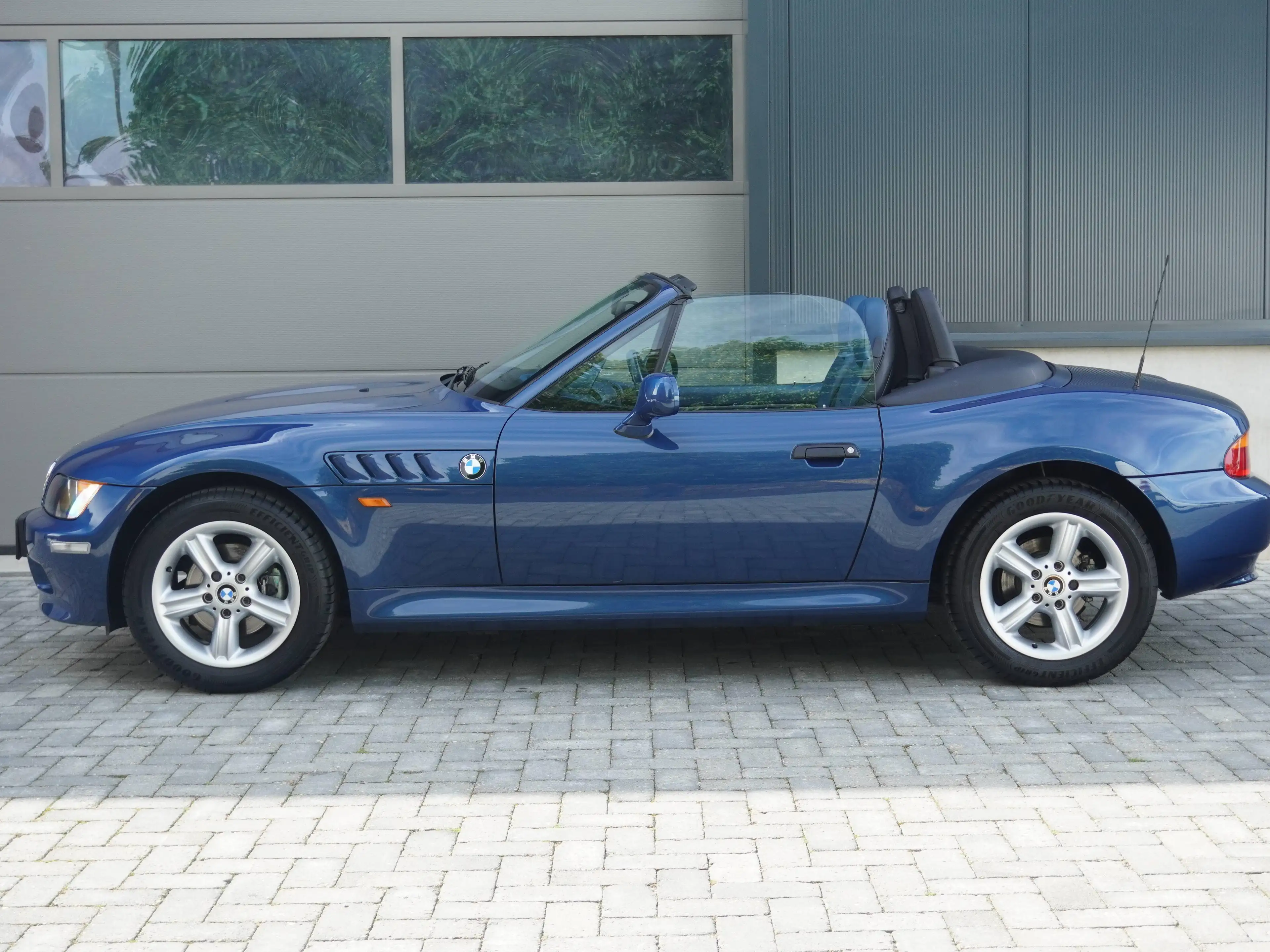 BMW Z3 1.9i Nieuwstaat 47.845 km! — photo 2