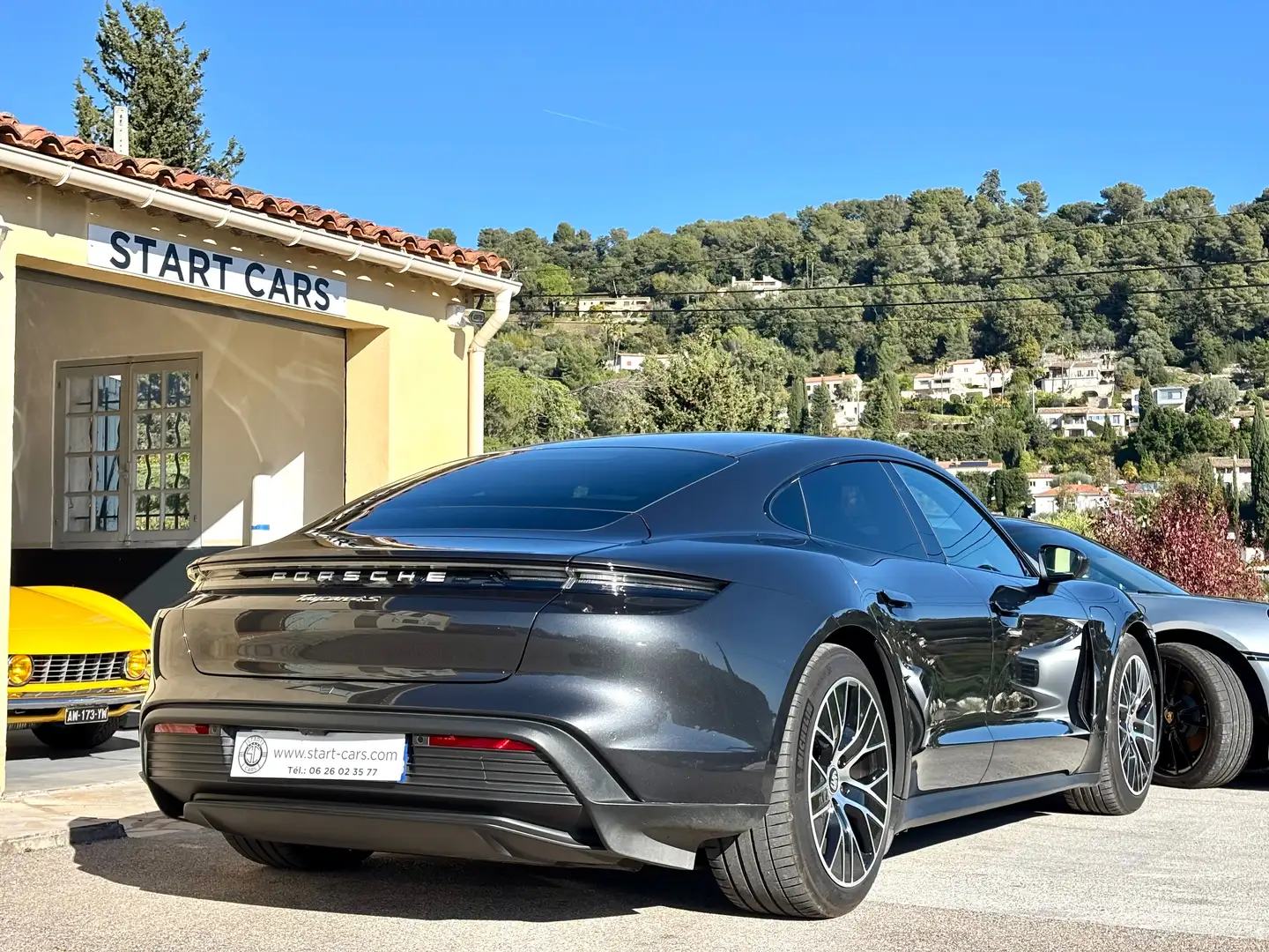 Porsche Taycan Taycan 4S 571 ch avec batterie performance plus Gris - 2