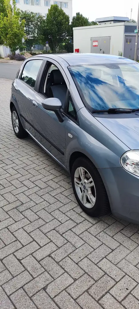Fiat Grande Punto 1.4 16V Dynamic | Airco | Cruise Control | Navi Grijs - 2