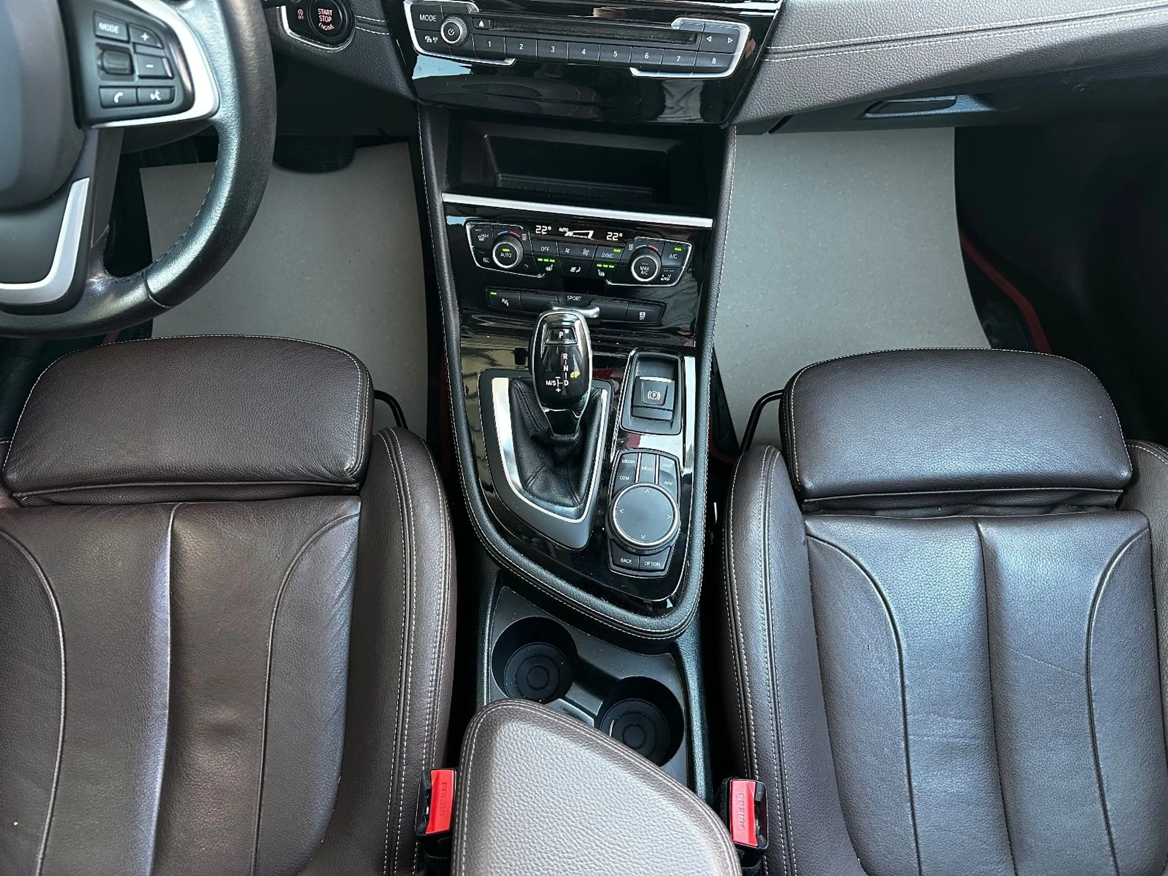 BMW 220 d Active Tourer Sport Line "AHK"HU/AU+Service — photo 39