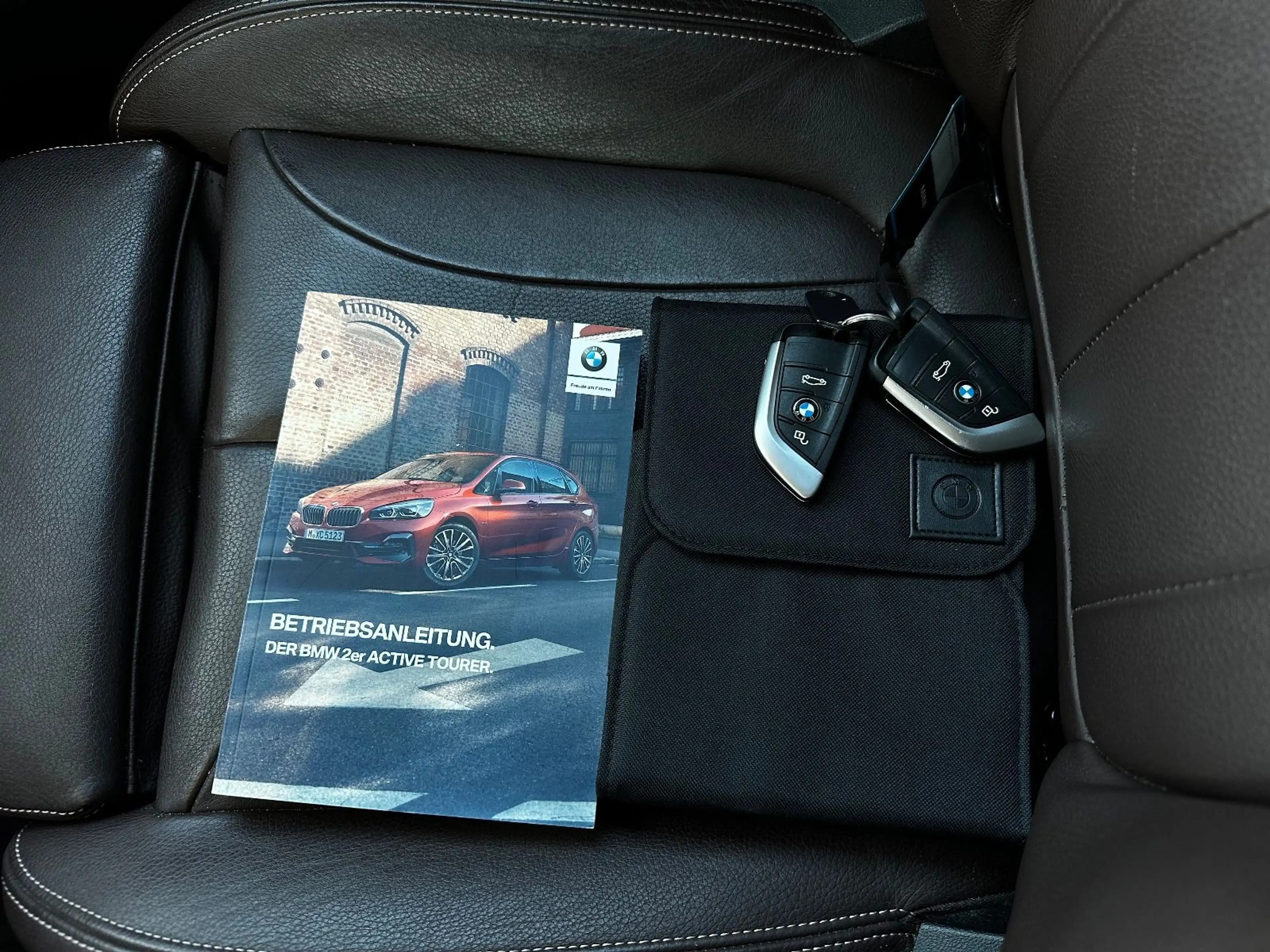 BMW 220 d Active Tourer Sport Line "AHK"HU/AU+Service — photo 41