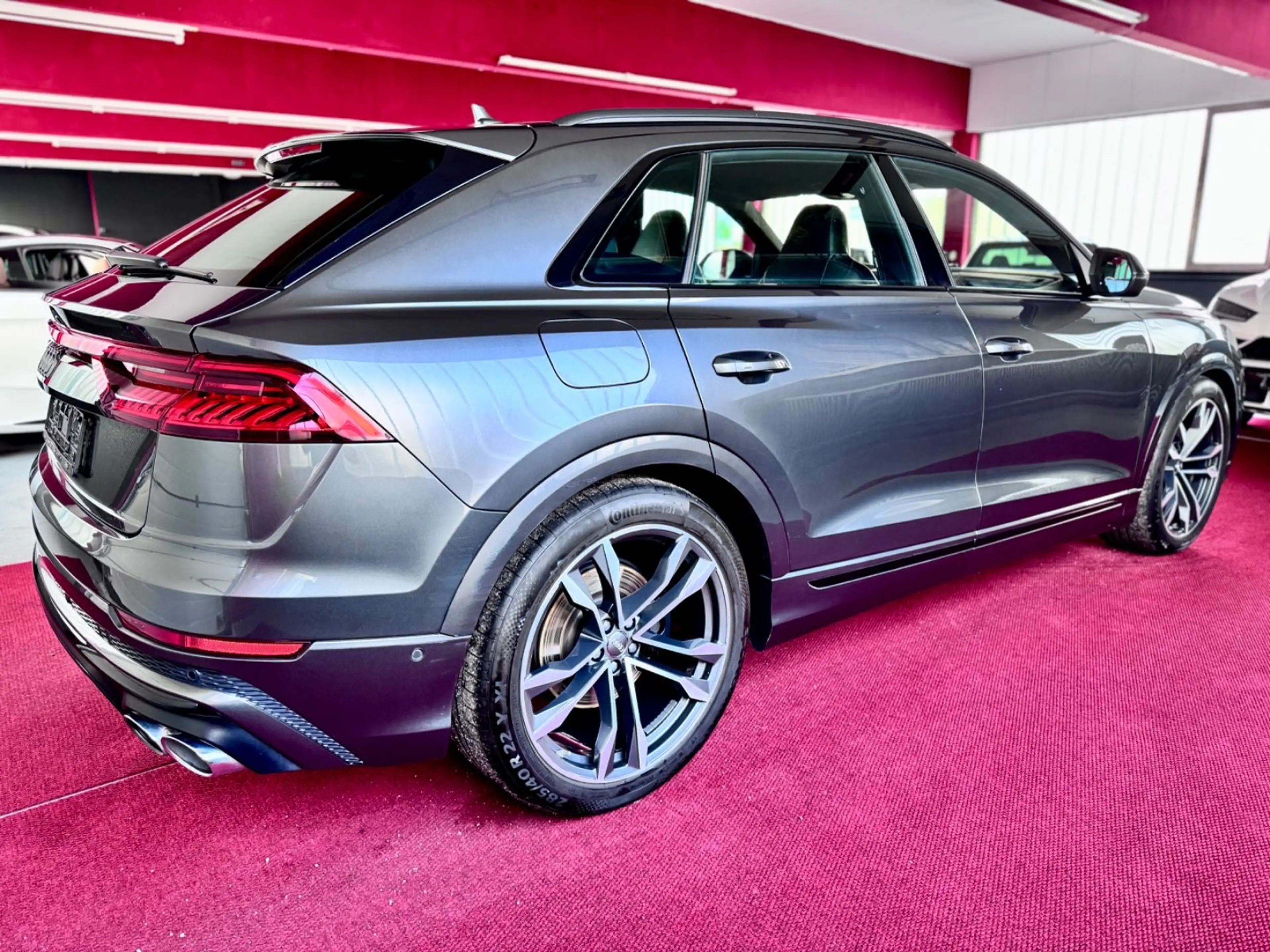 Audi SQ8 TDI Matrix 360° Raute ACC Luft B&O Keyles 22 — photo 5