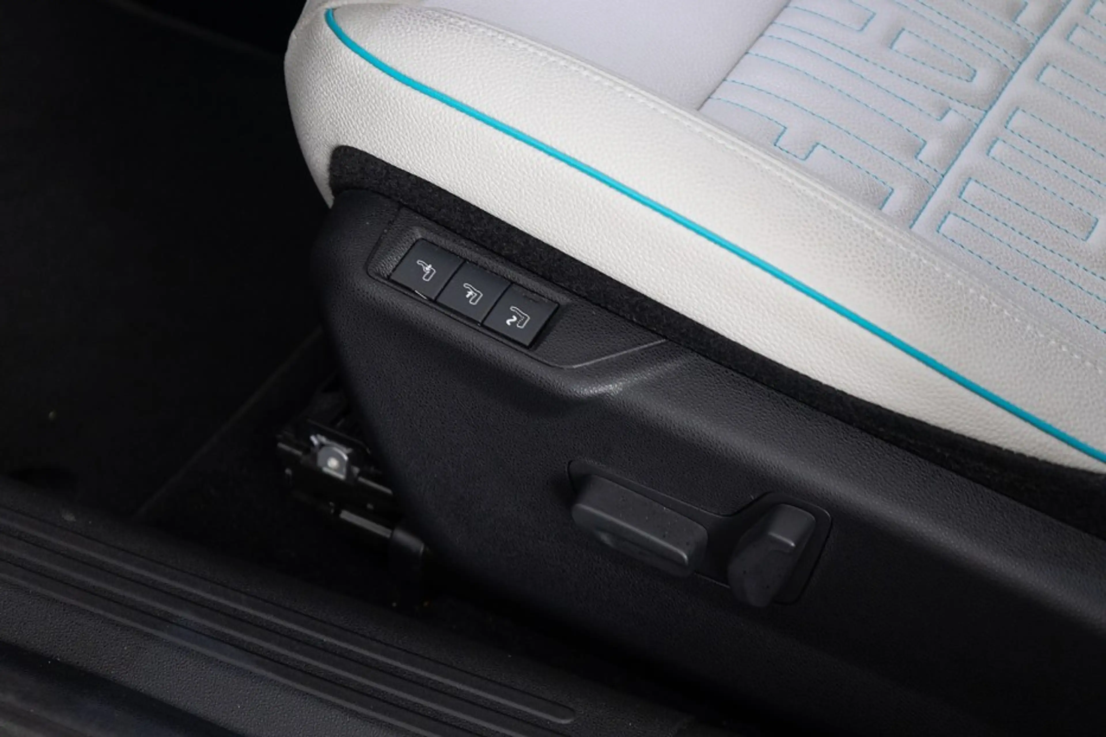 Fiat 600e La Prima 54 kWh | LEDER ✅ 1e Eigenaar . — photo 10