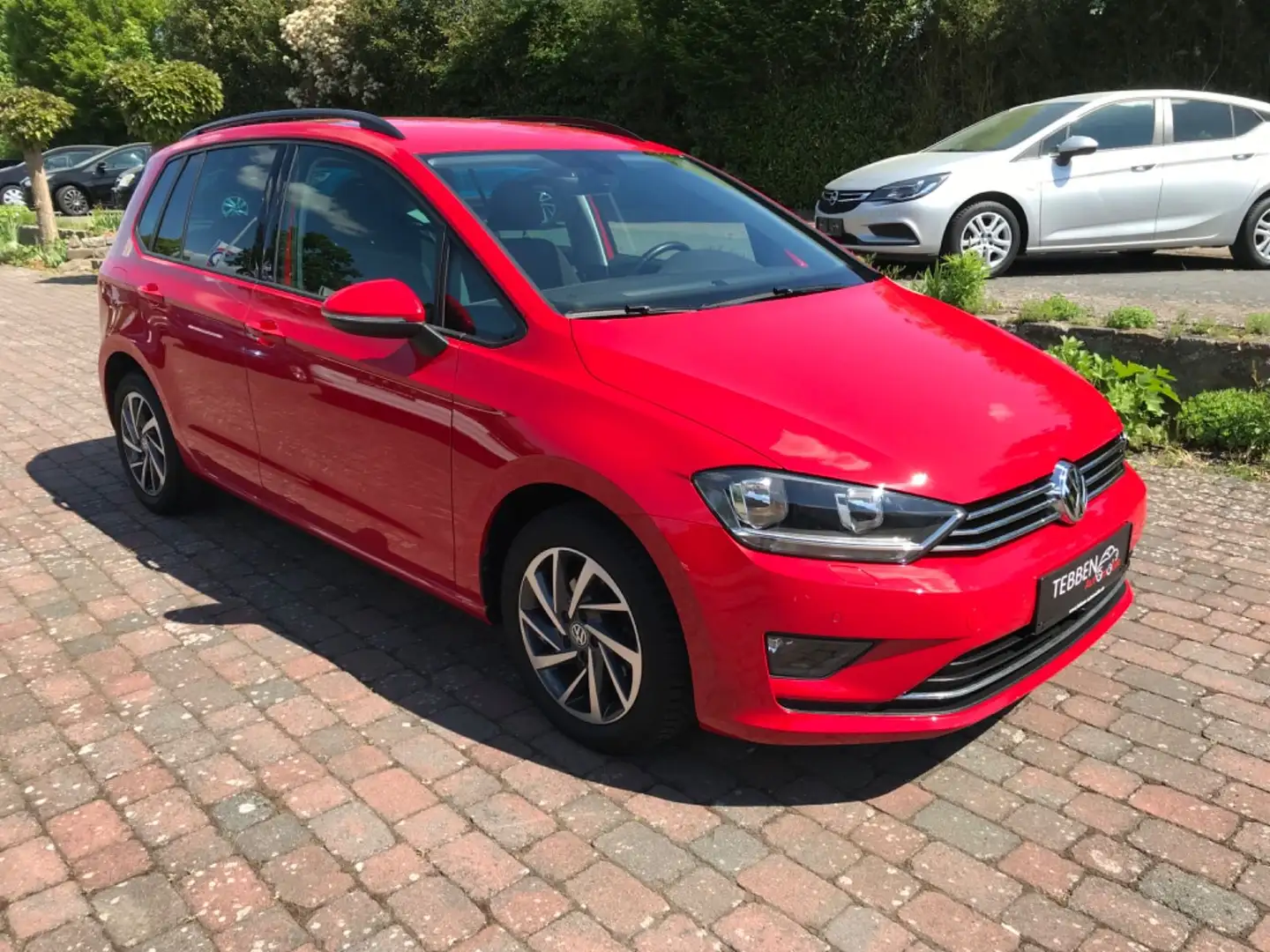 Volkswagen Golf Sportsvan VII Sound BMT/Start-Stopp*Sitzhz* Червоний - 1