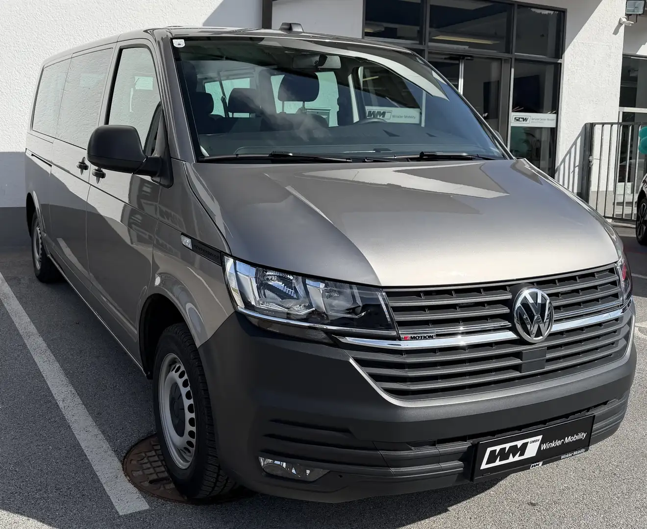 Volkswagen T6.1 Kombi 4Motion DSG Grau - 1