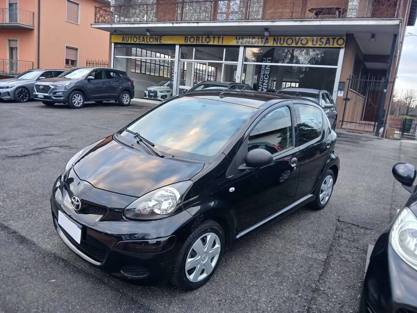 Toyota Aygo Aygo I 2005 5p 1.0 Sol FL Nero - 2