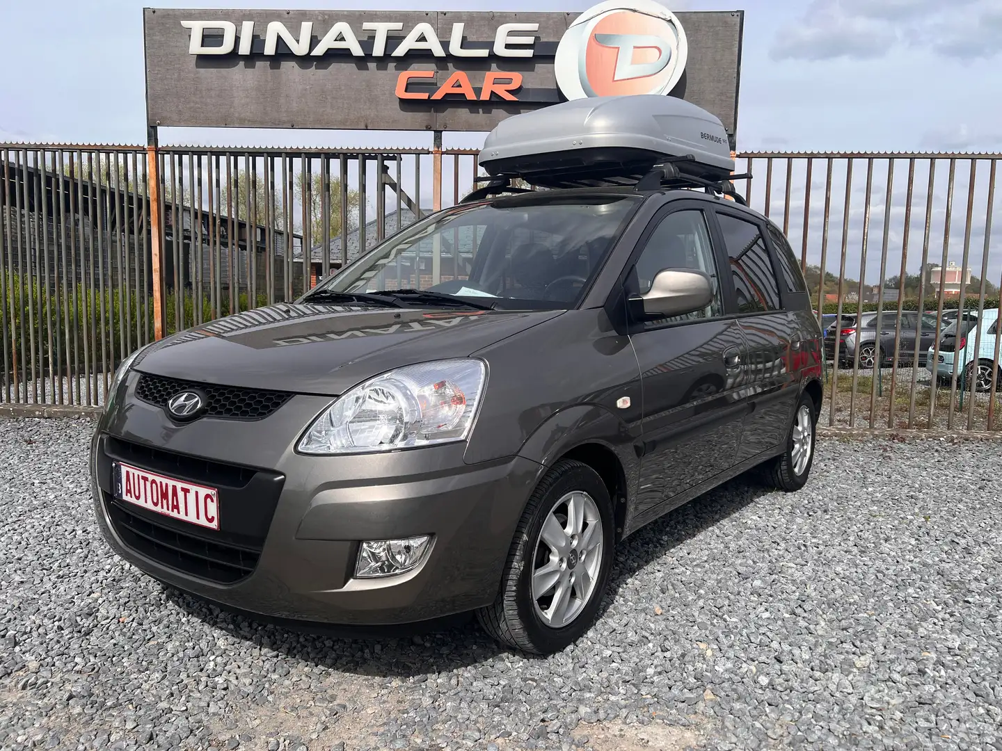 Hyundai Matrix 1.6i Lounge AUTOMATIQUE - Faible km - Etat Neuf ! Garantie 12 Mois Grau - 1