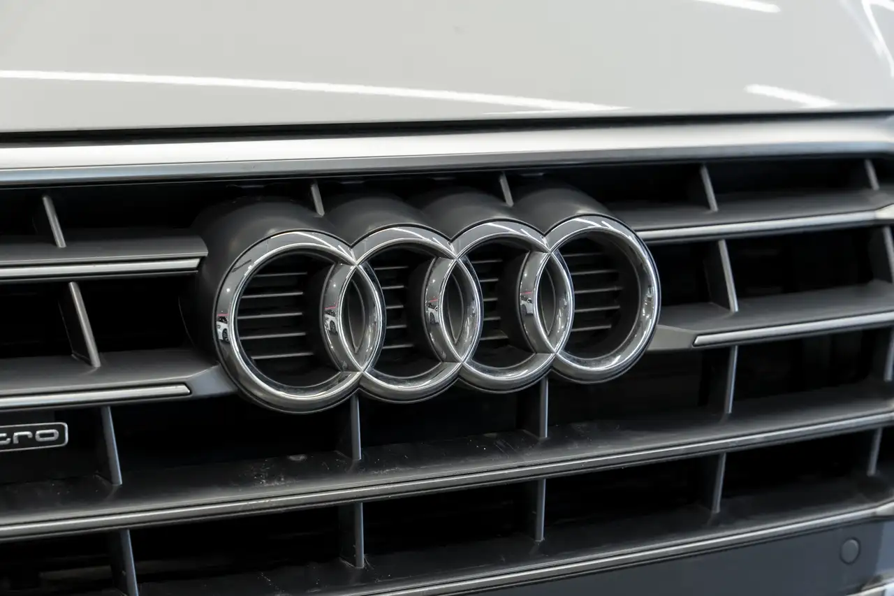 Audi Q5 снимка Audi Q5