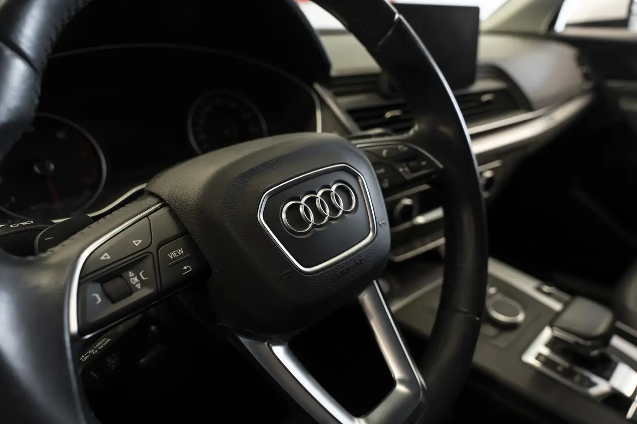 Audi Q5 снимка Audi Q5