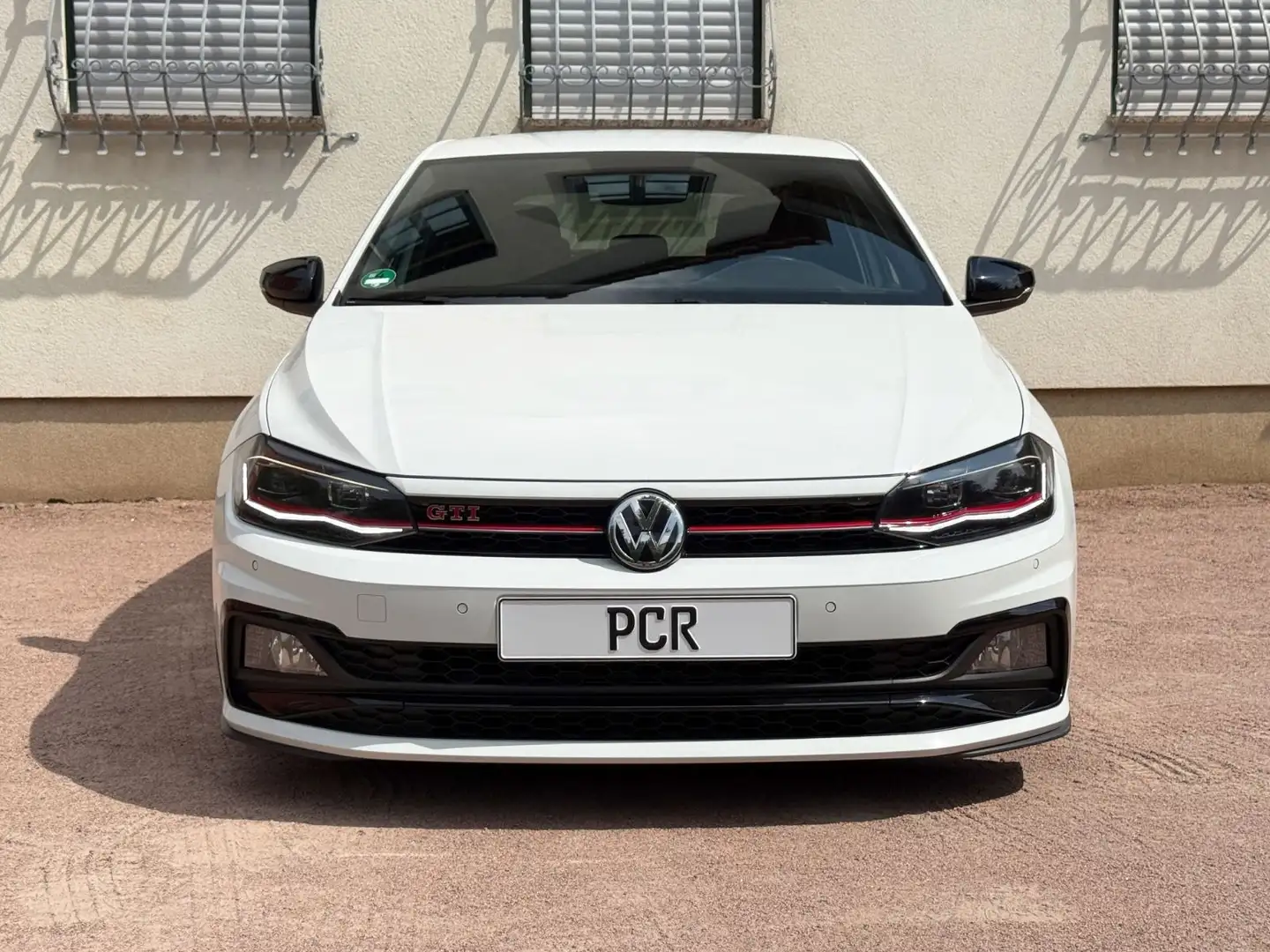 Volkswagen Polo VI GTI 2.0TSI LED DSG APR KW VIRTUAL COCKP. Blanc - 2