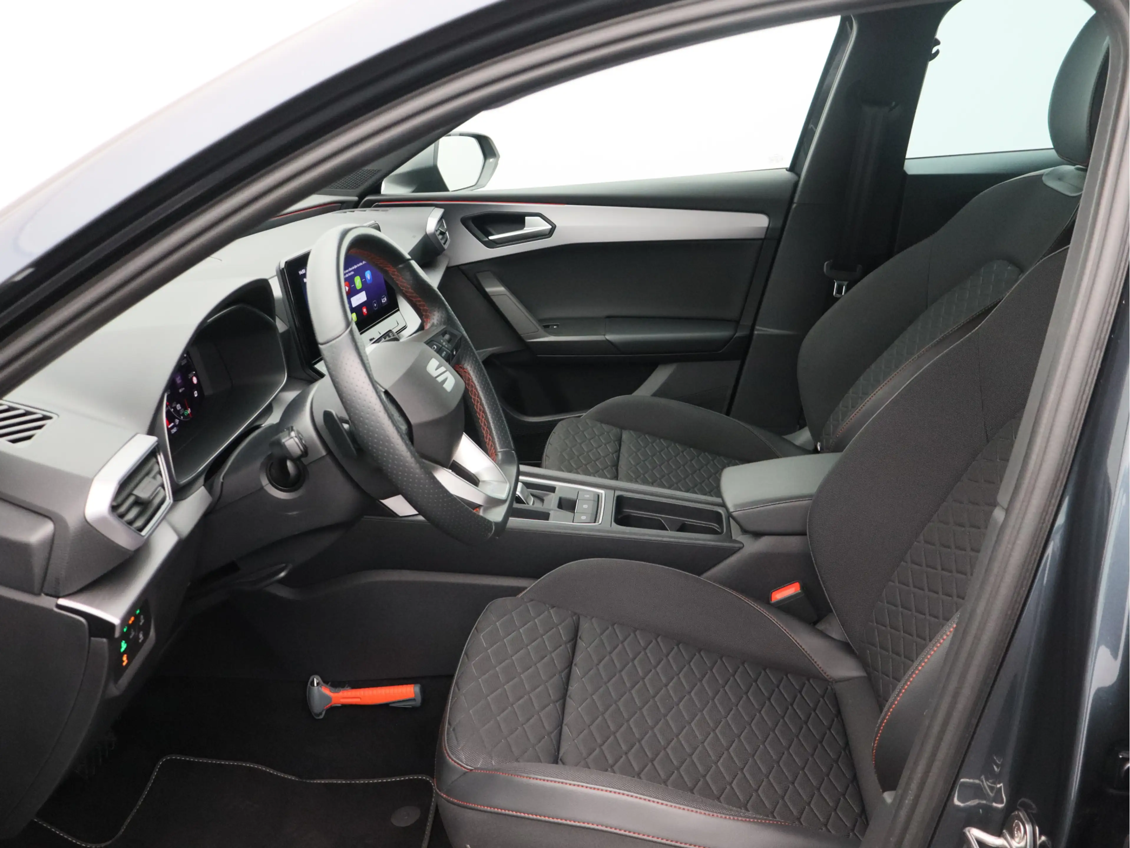 SEAT Leon e-Hybrid Sportstourer 1.4 TSI eHybrid PHEV FR Business Inte — photo 14