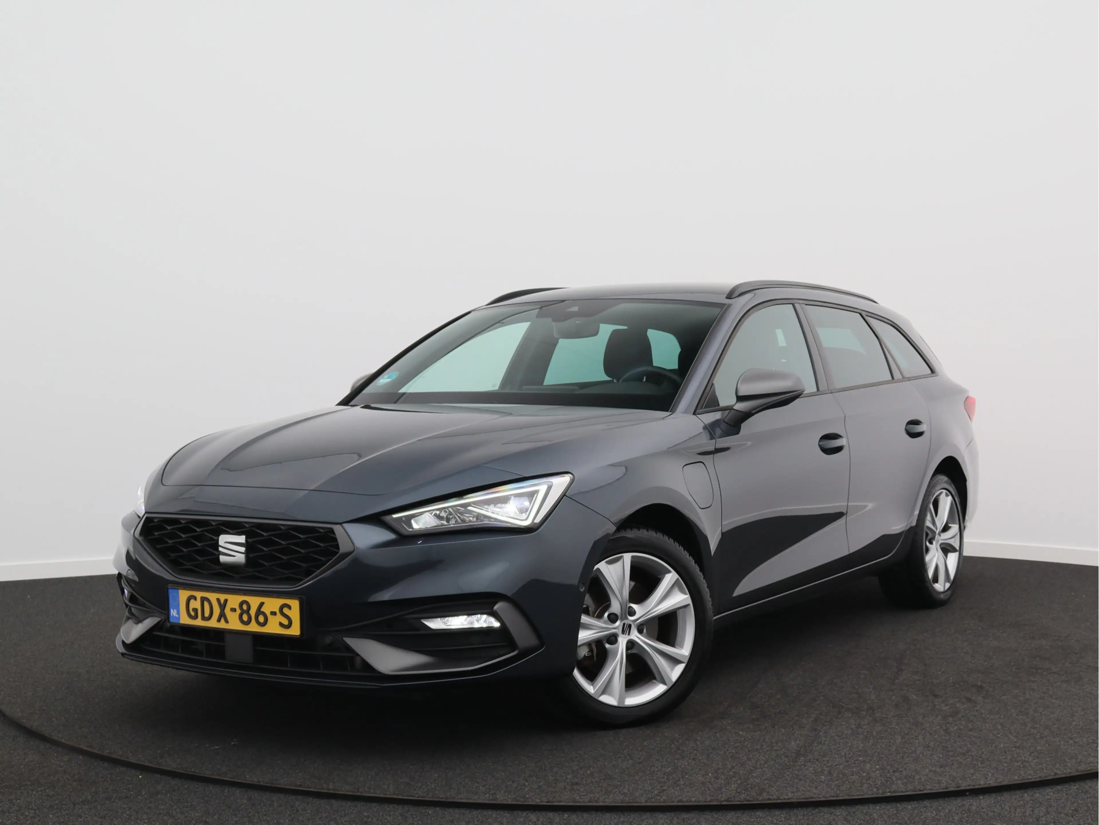 SEAT Leon e-Hybrid Sportstourer 1.4 TSI eHybrid PHEV FR Business Inte — photo 4
