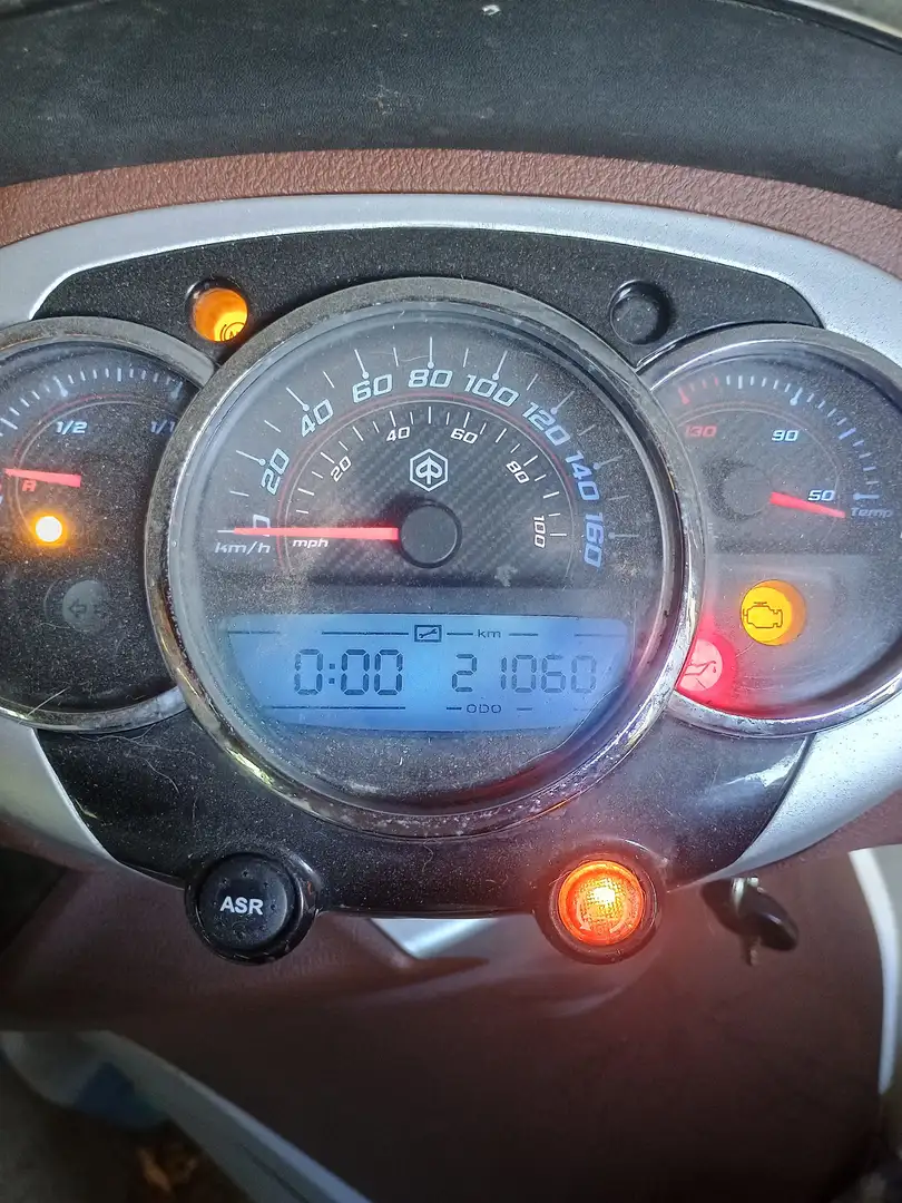 Piaggio Beverly 350 ABS ASR Negru - 2