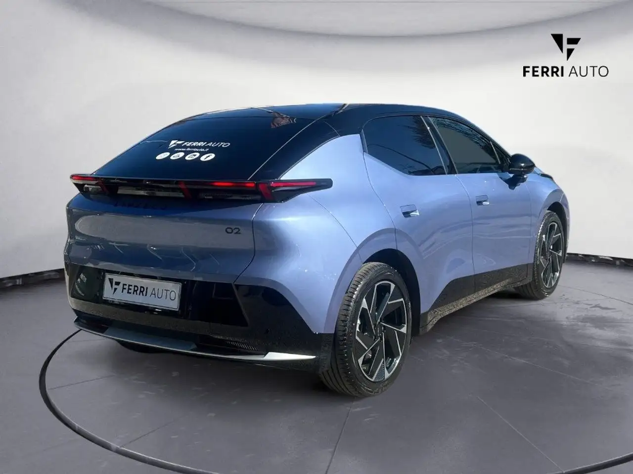 Lynk & Co 02