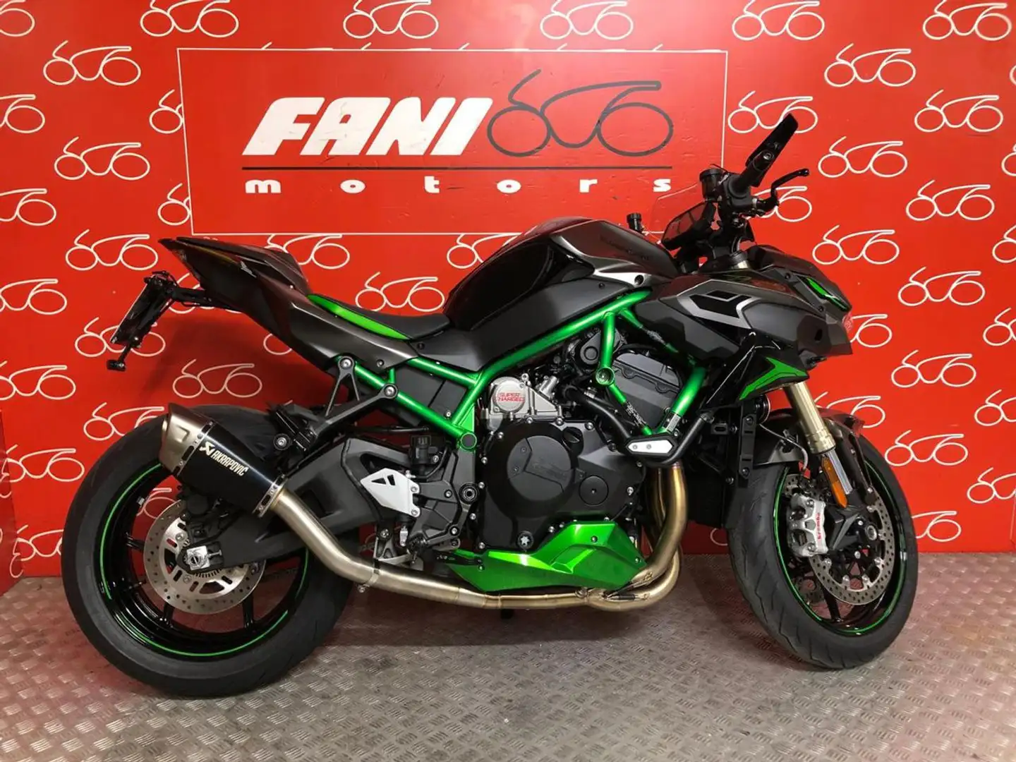 Kawasaki Z 1000 H2 - 1