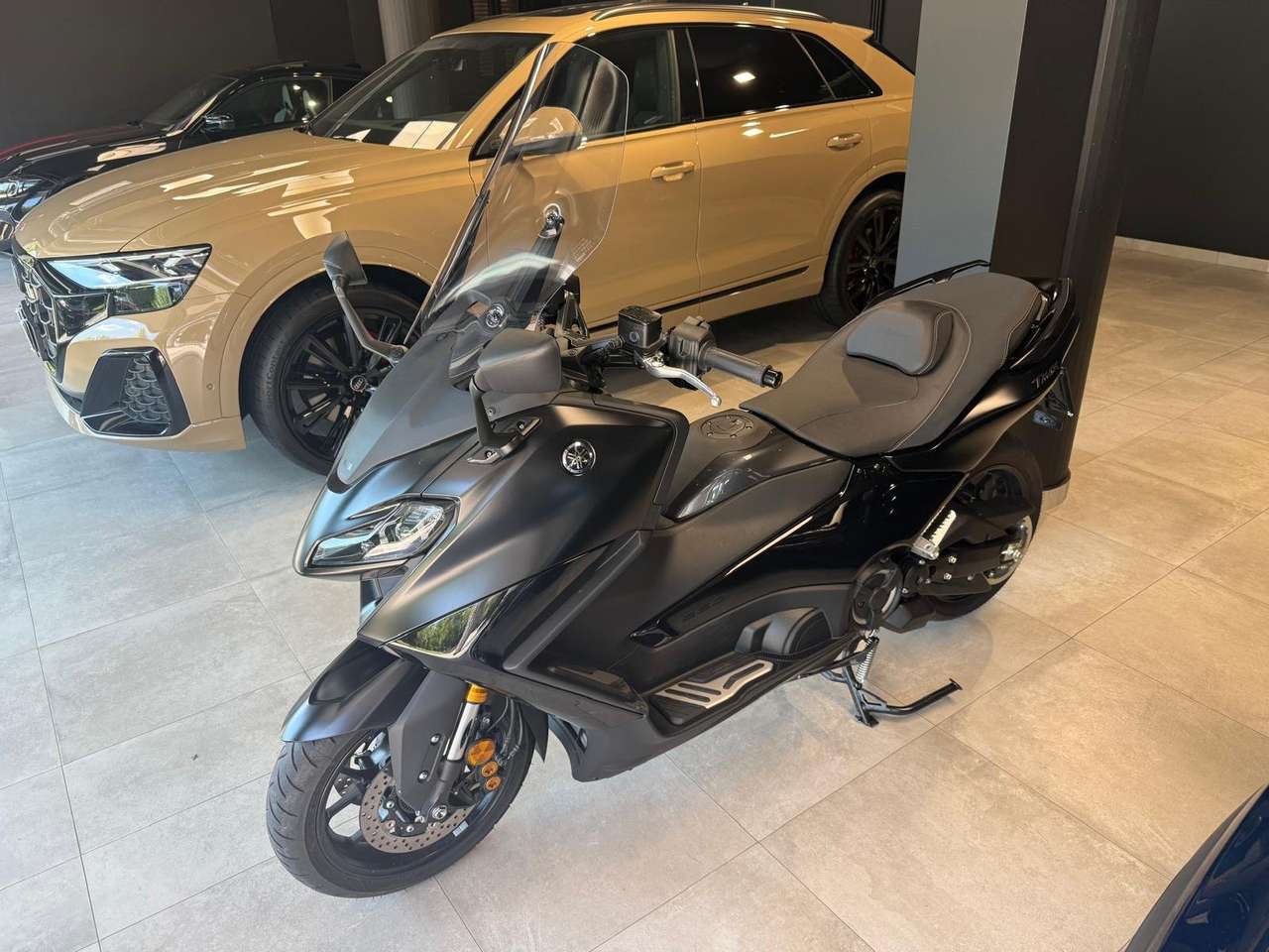 Yamaha TMAX 560 Tech Max
