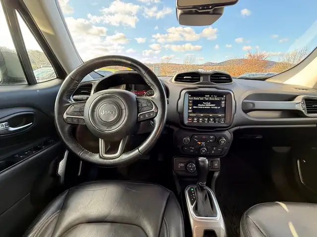Jeep Renegade view 12
