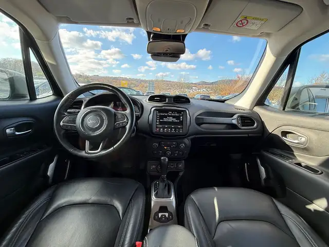 Jeep Renegade view 11