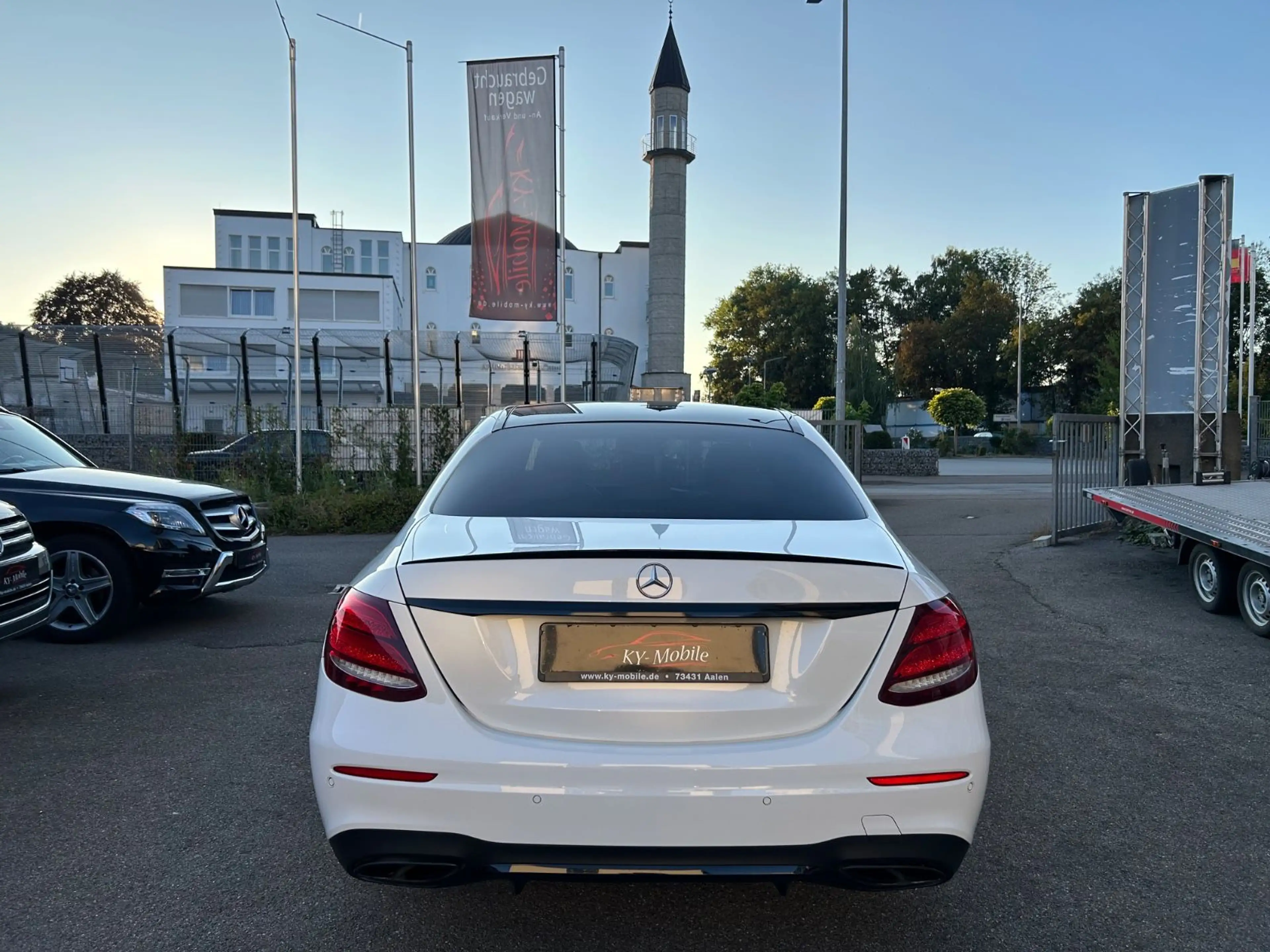 Mercedes-Benz E 43 AMG 4Matic/Distr/360 Kam/Night Paket — photo 18