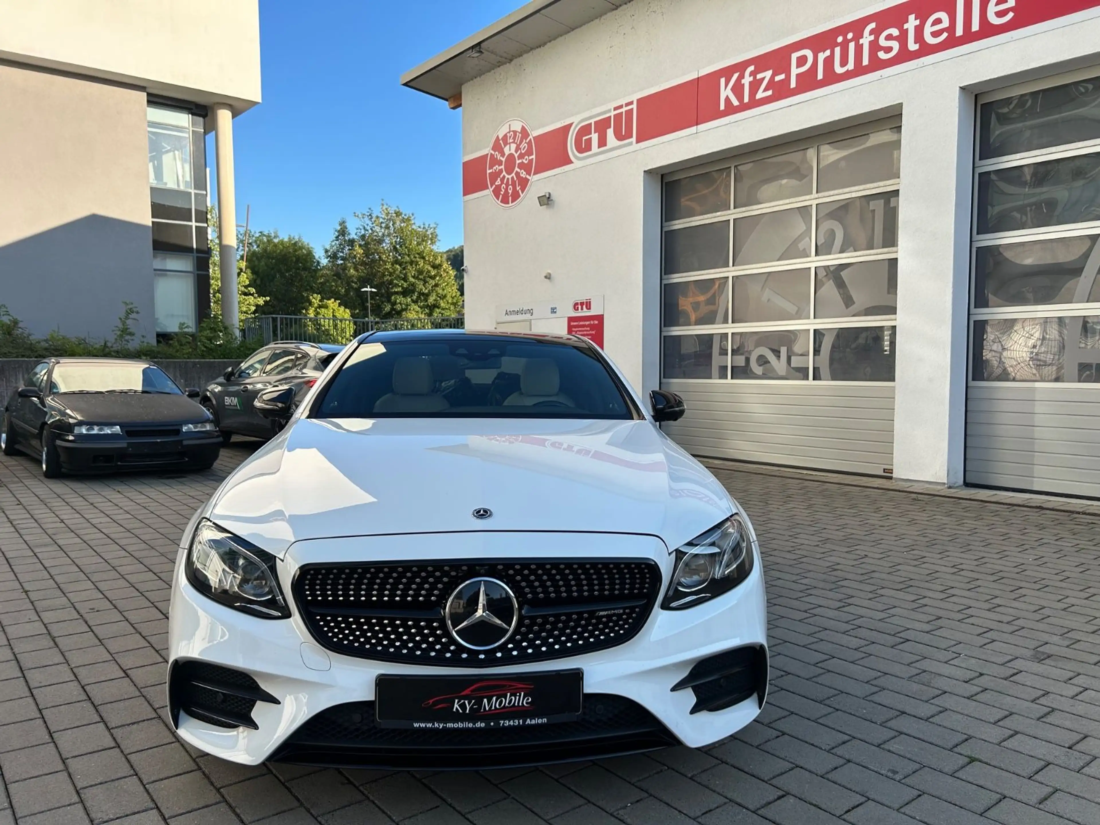 Mercedes-Benz E 43 AMG 4Matic/Distr/360 Kam/Night Paket — photo 2