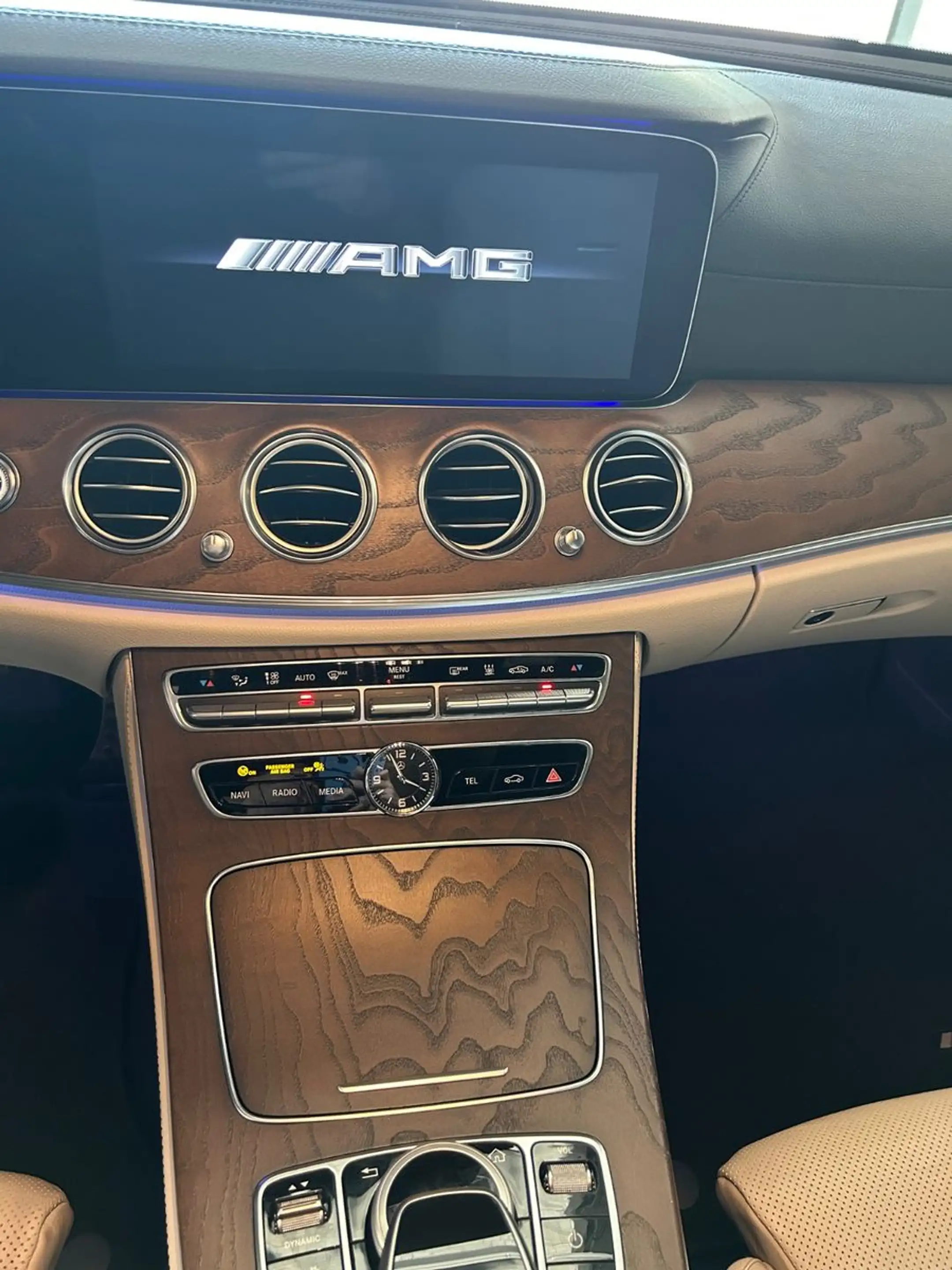 Mercedes-Benz E 43 AMG 4Matic/Distr/360 Kam/Night Paket — photo 24