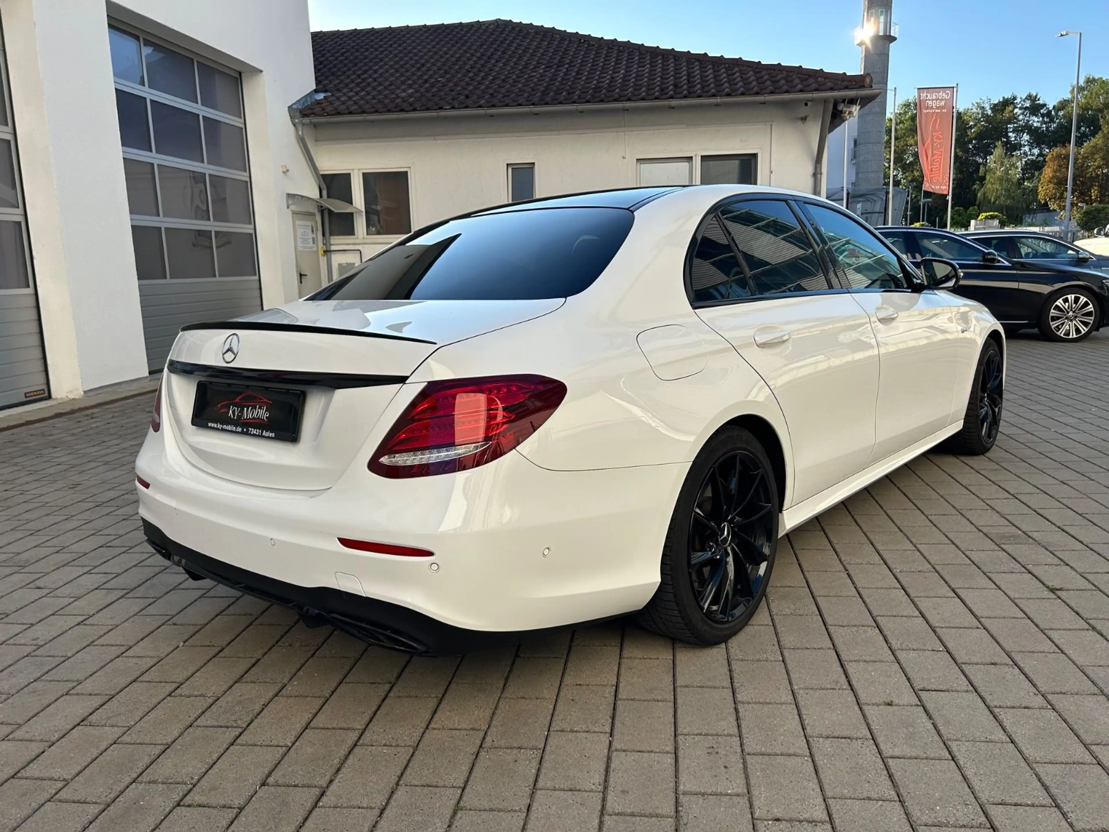 Mercedes-Benz E 43 AMG 4Matic/Distr/360 Kam/Night Paket — photo 5
