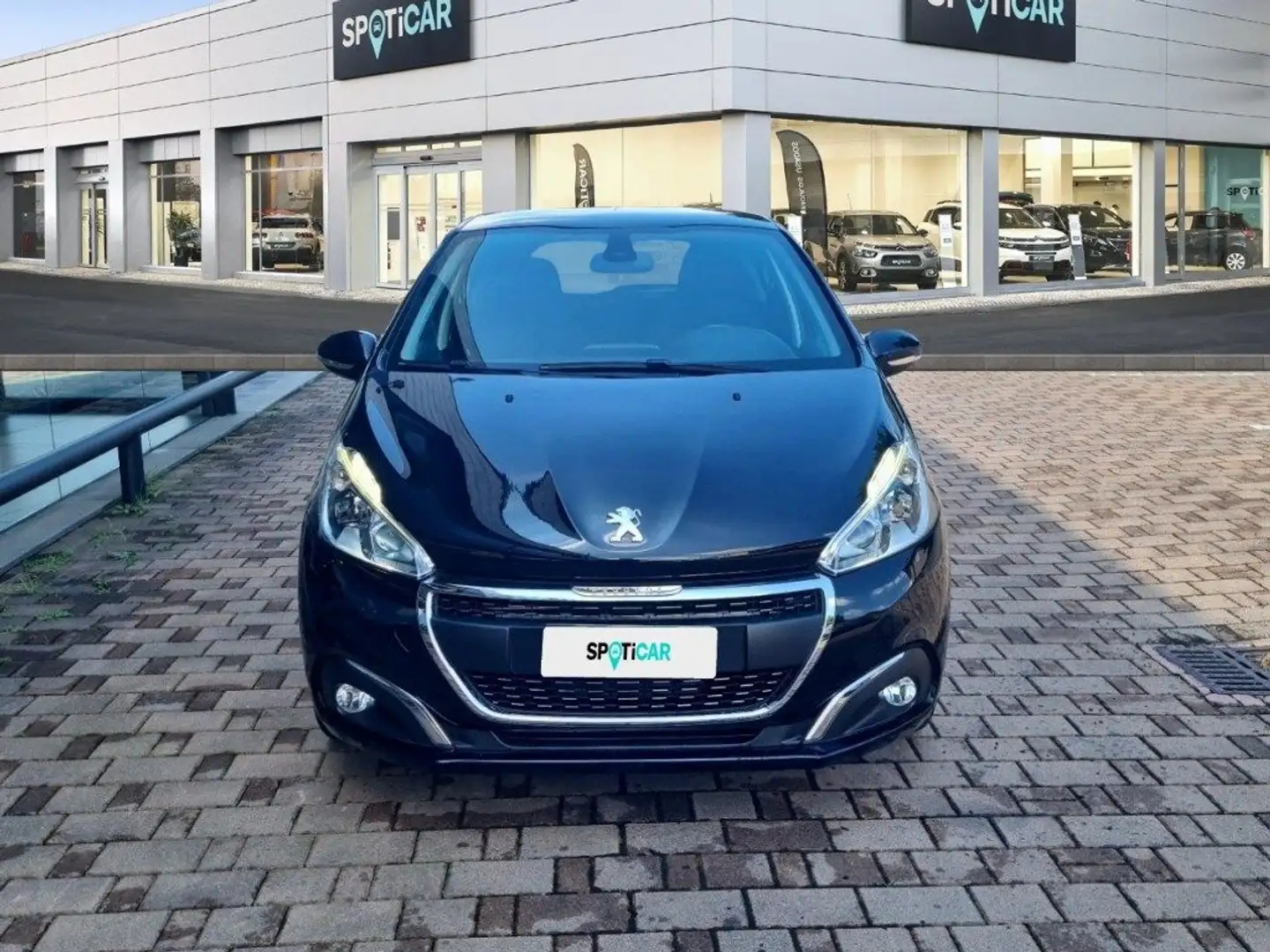 Peugeot 208 1° serie PureTech 82 Stop&Start 5 porte Allure Nero - 2
