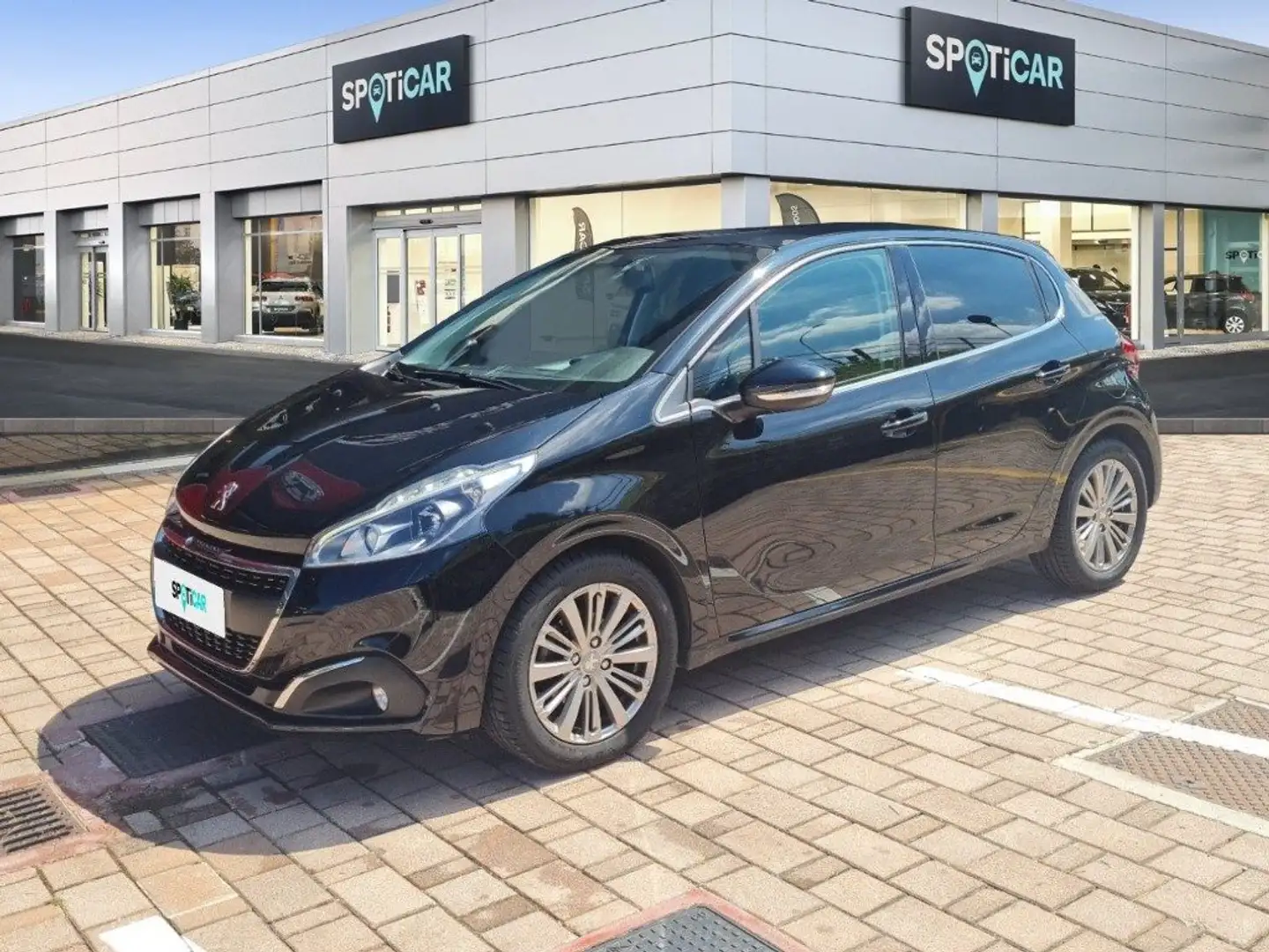Peugeot 208 1° serie PureTech 82 Stop&Start 5 porte Allure Nero - 1