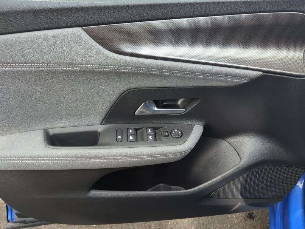 Opel Mokka E