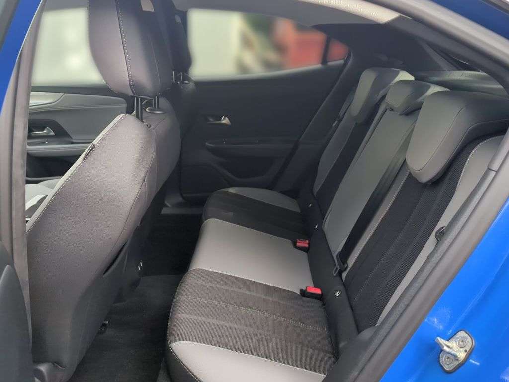 Opel Mokka E