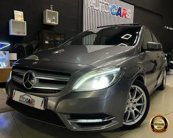 Mercedes-Benz MERCEDES-BENZ Clase B Familiar  Automático de 5 P