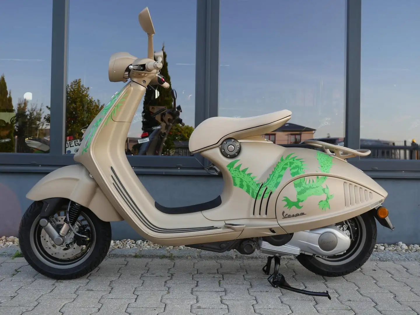 Vespa 946 Dragon 125 - Sondermodell - Lager - 2