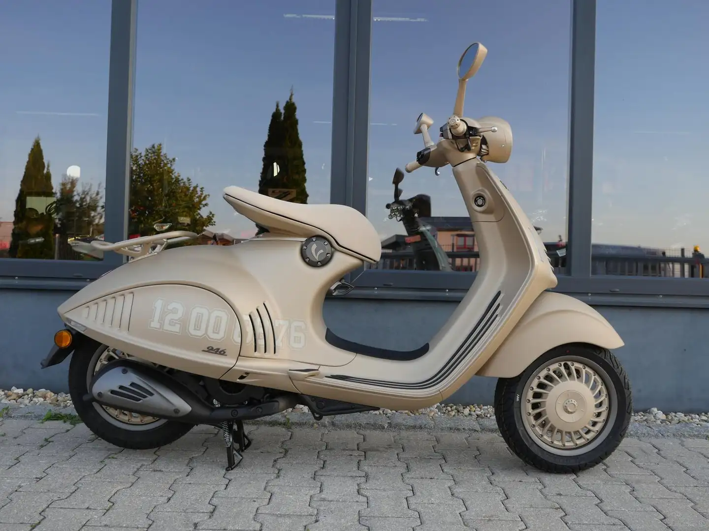 Vespa 946 Dragon 125 - Sondermodell - Lager - 1