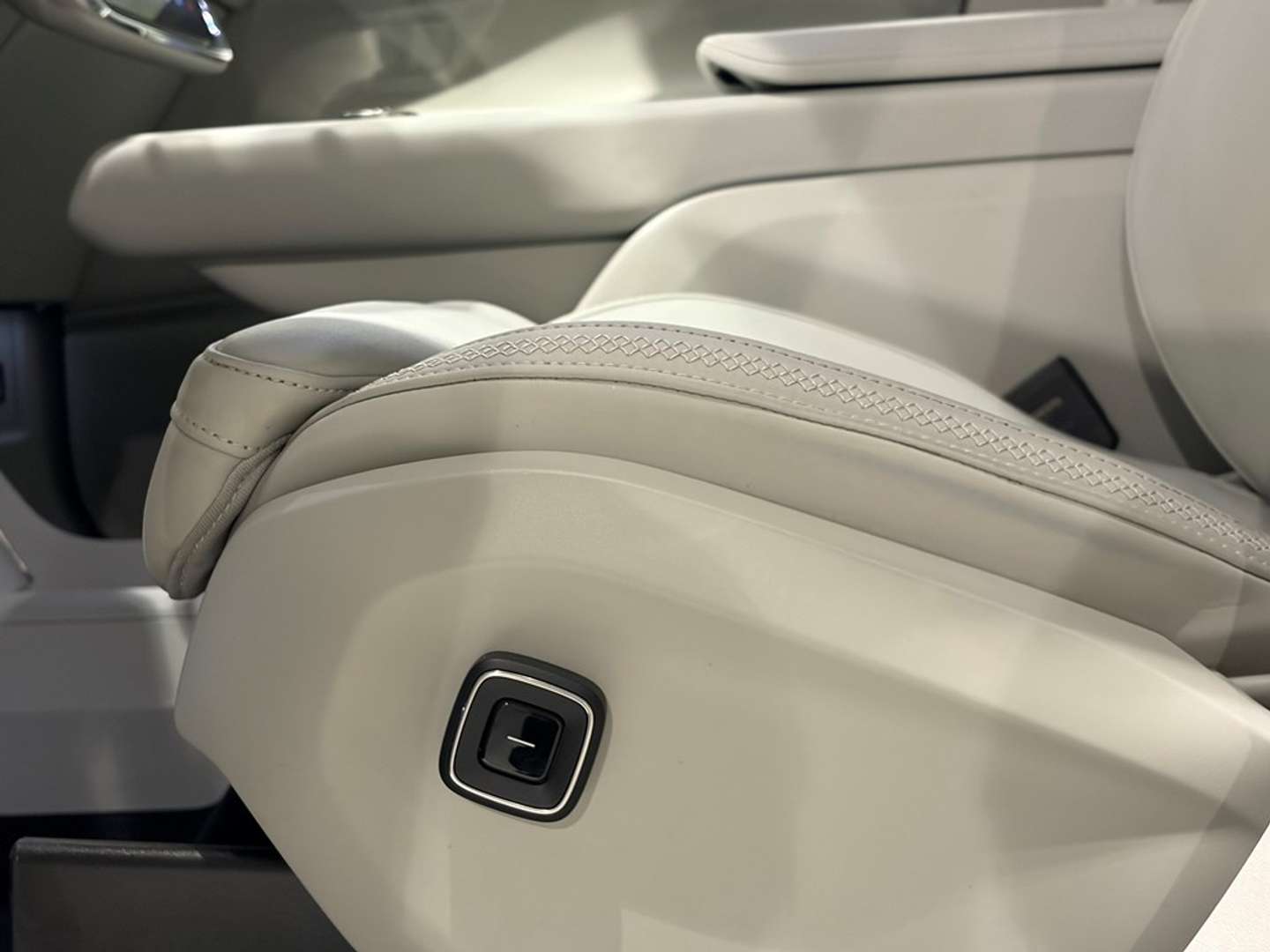 Volvo EX90 Ultra Twin Motor -  - Joinsteer - #5