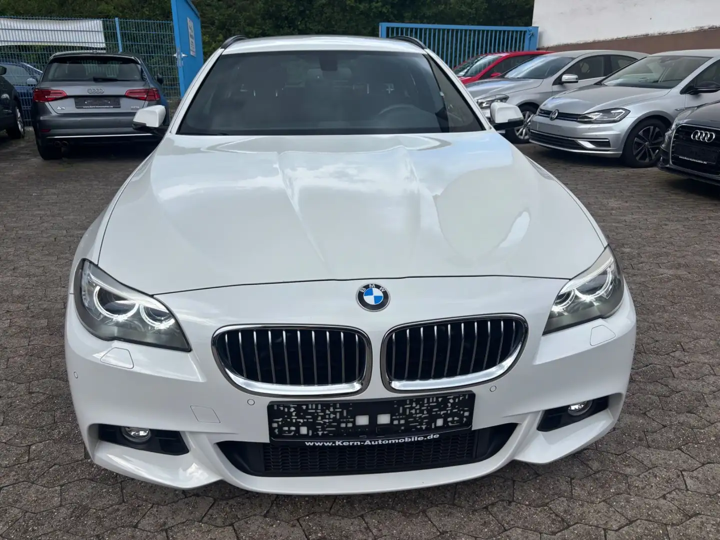 BMW 520 d Automatik M Sport Paket M Technic Fehér - 2