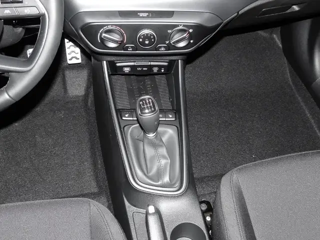 Hyundai Bayon view 11