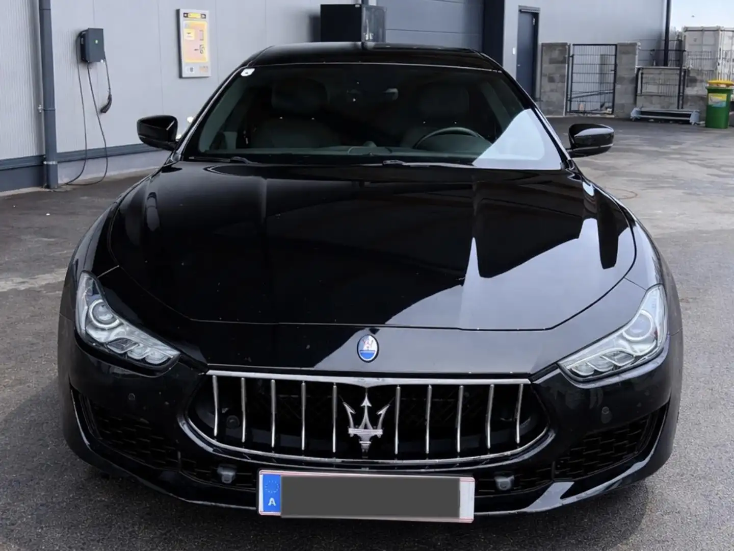 Maserati Ghibli Ghibli Schwarz - 2