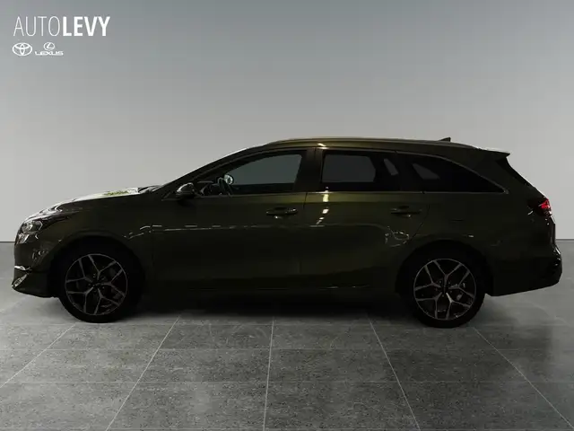 Kia Ceed view 3