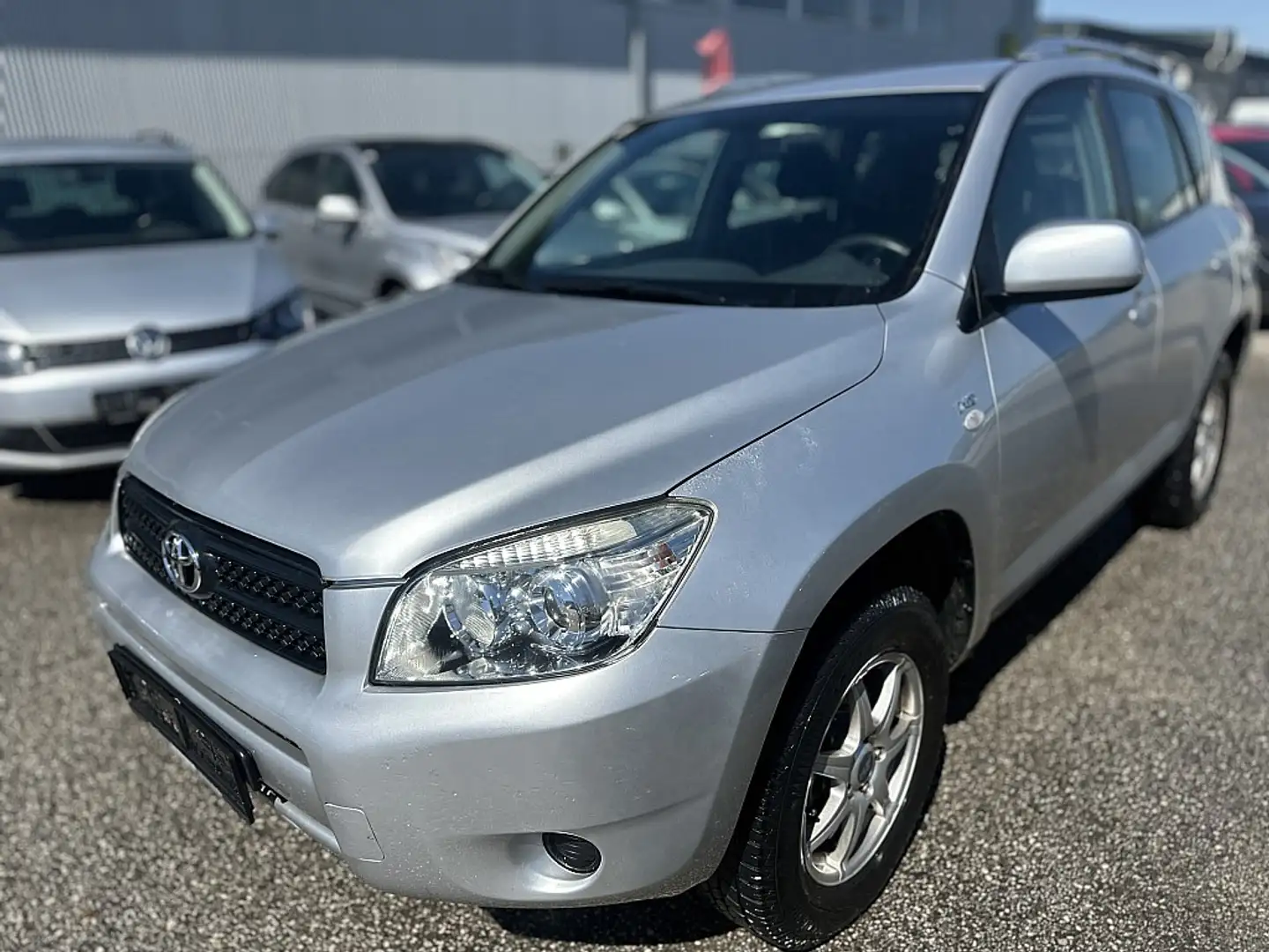 Toyota RAV 4 RAV4 2,2 D-4D 135 4WD Silber - 1